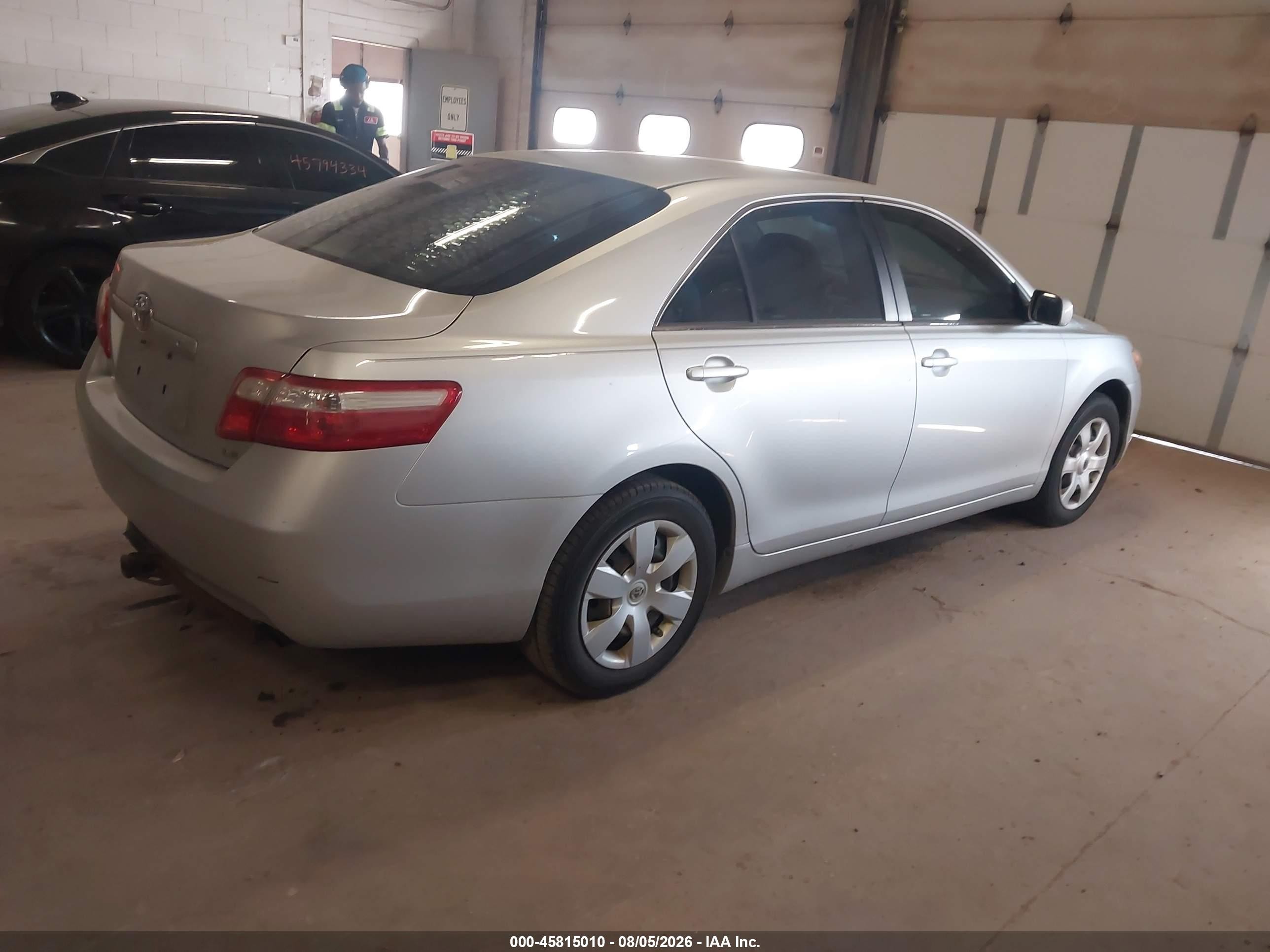 2009 Toyota Camry Le Silver vin: 4T1BE46K39U907479