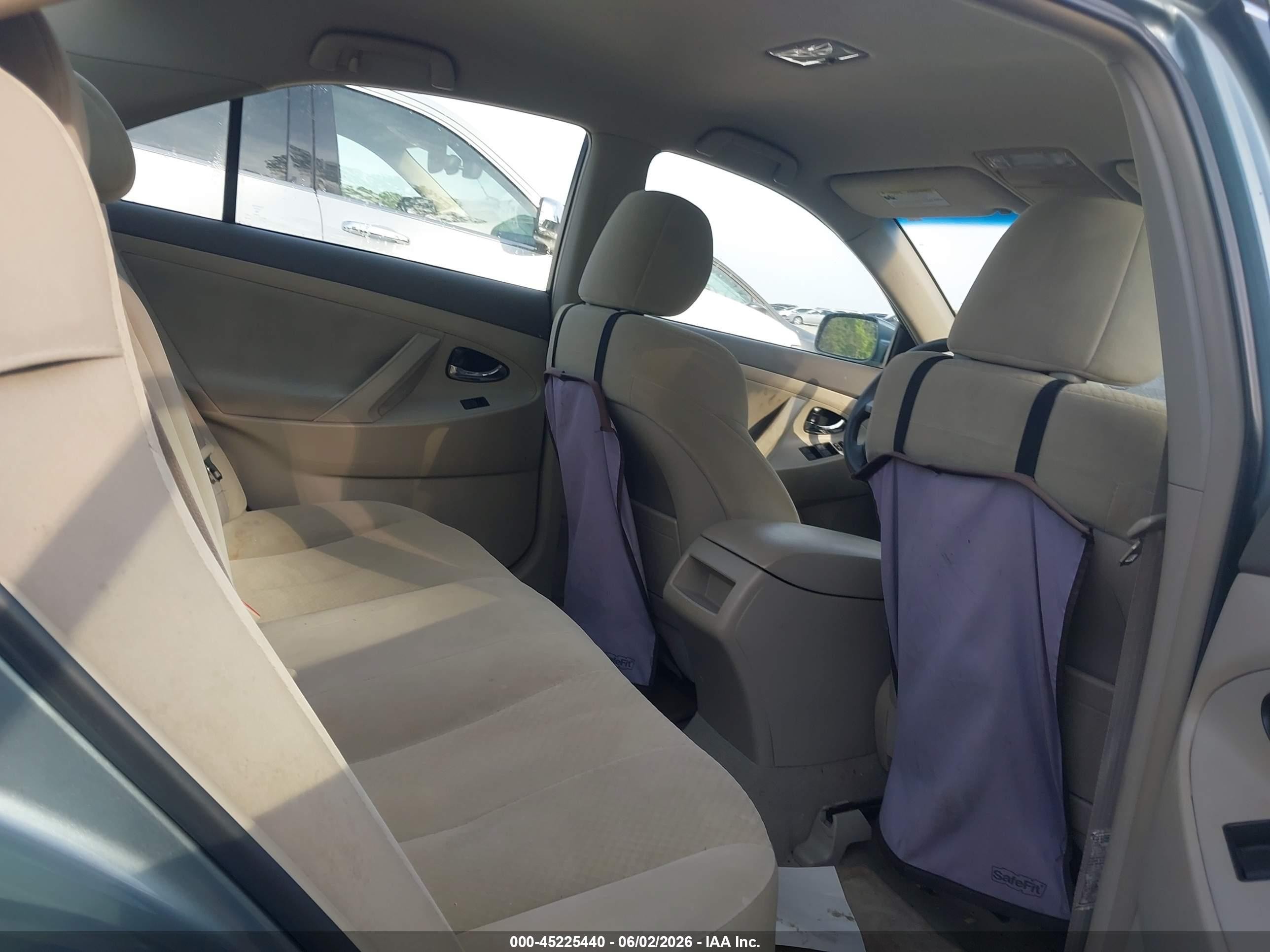 2009 Toyota Camry Le Blue vin: 4T1BE46K39U915517