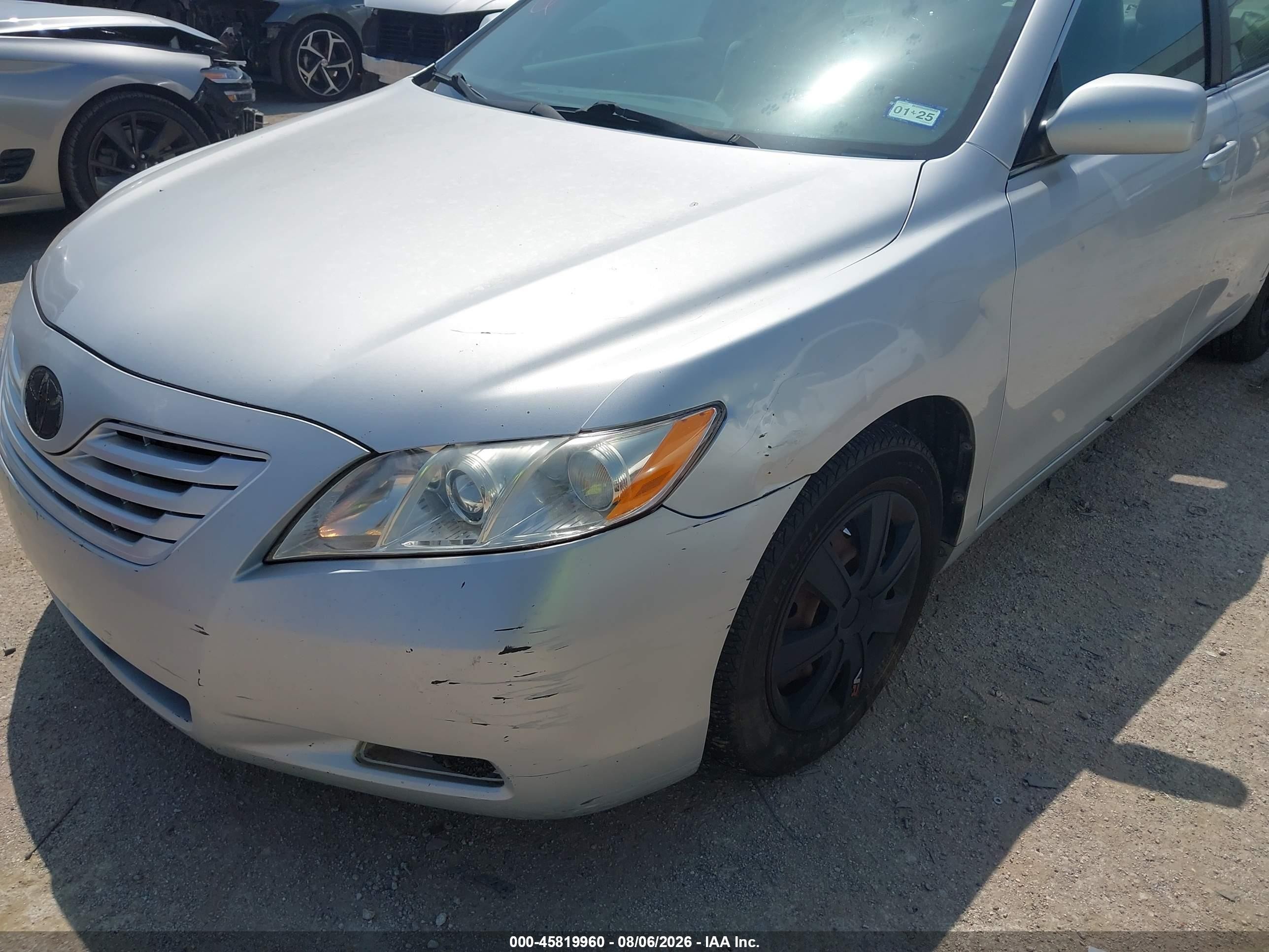 2007 Toyota Camry Le Silver vin: 4T1BE46K47U006957