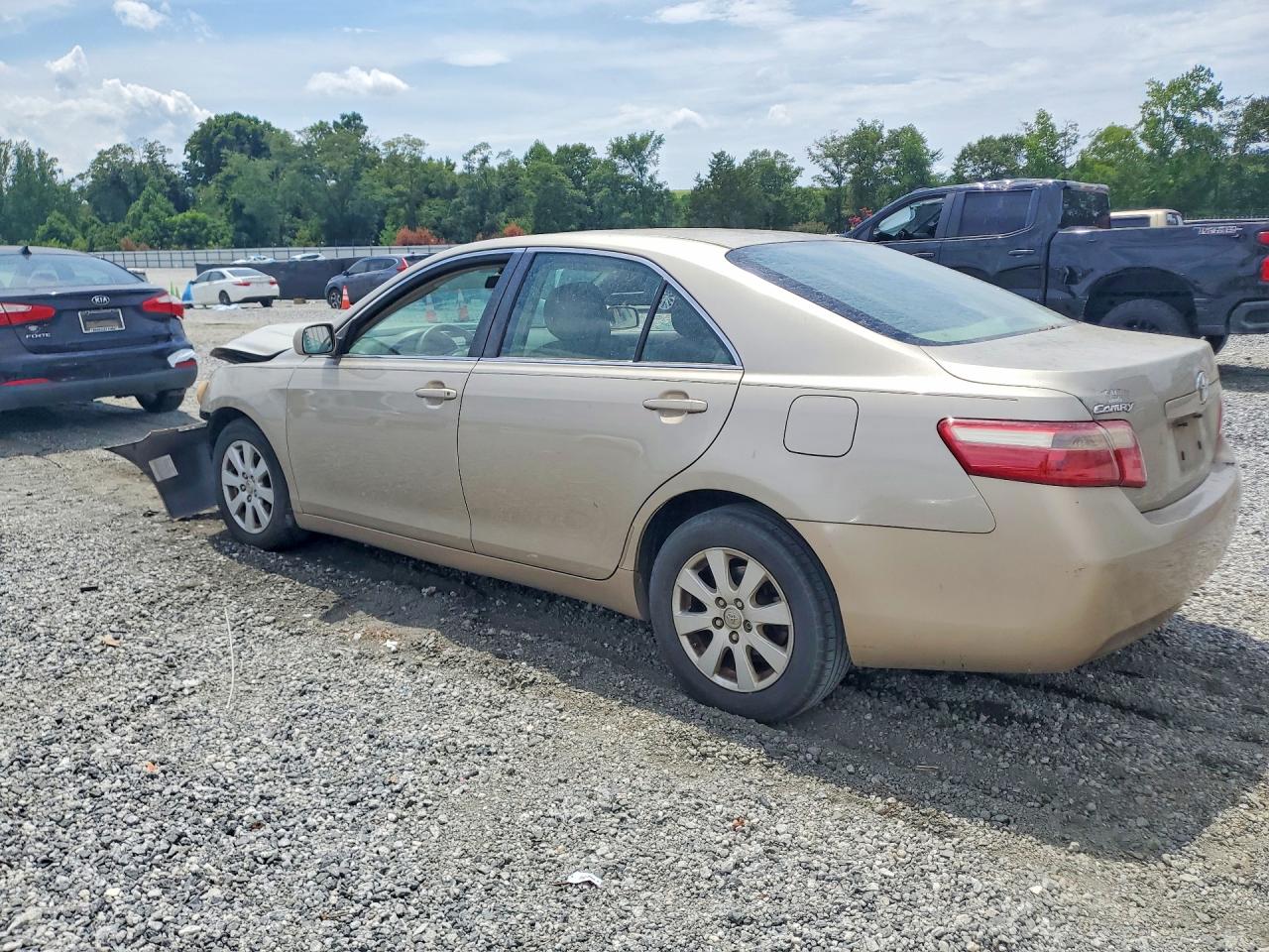 2007 Toyota Camry Xle Gold vin: 4T1BE46K47U064373