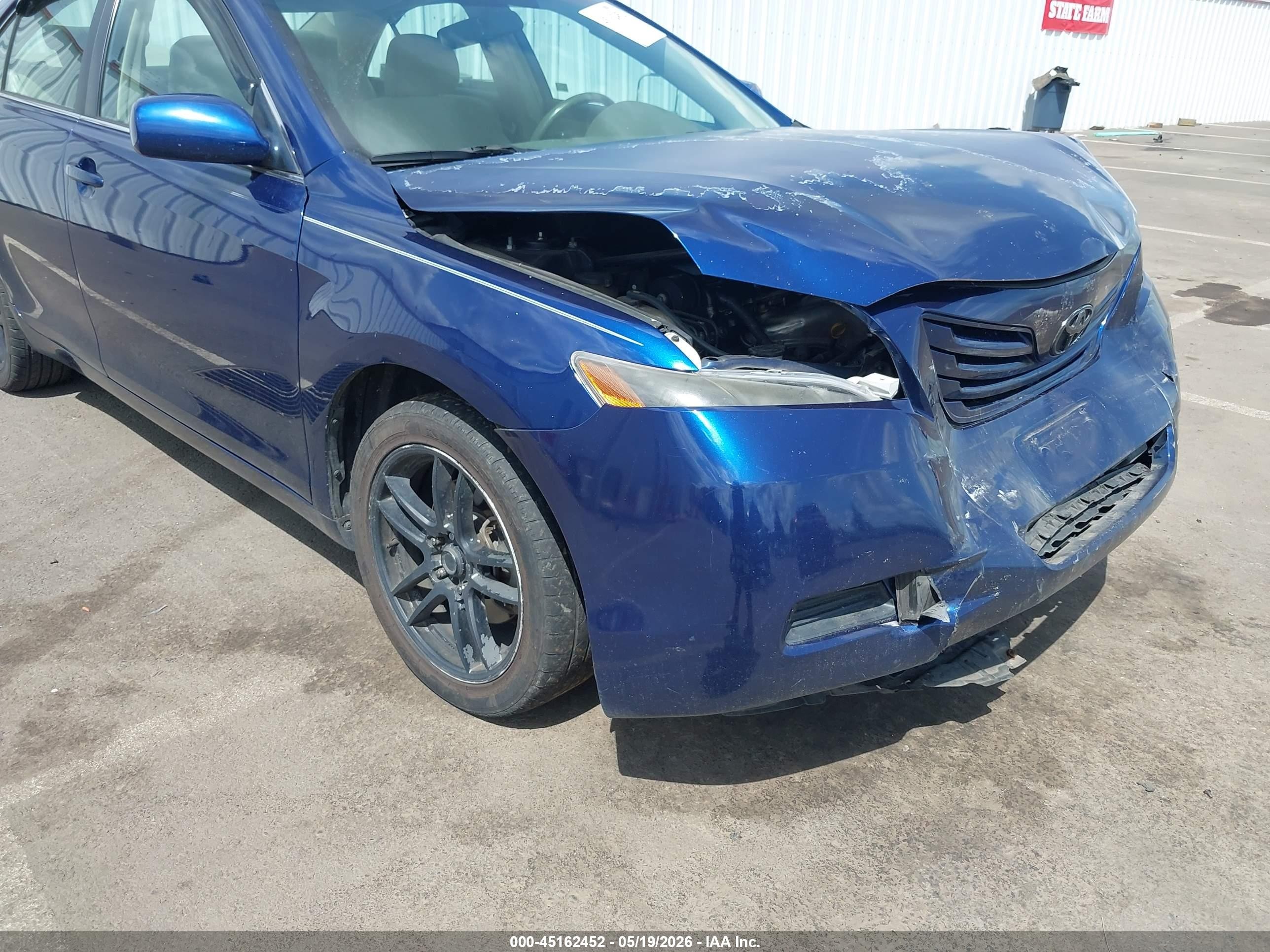 2007 Toyota Camry Le Blue vin: 4T1BE46K47U083246