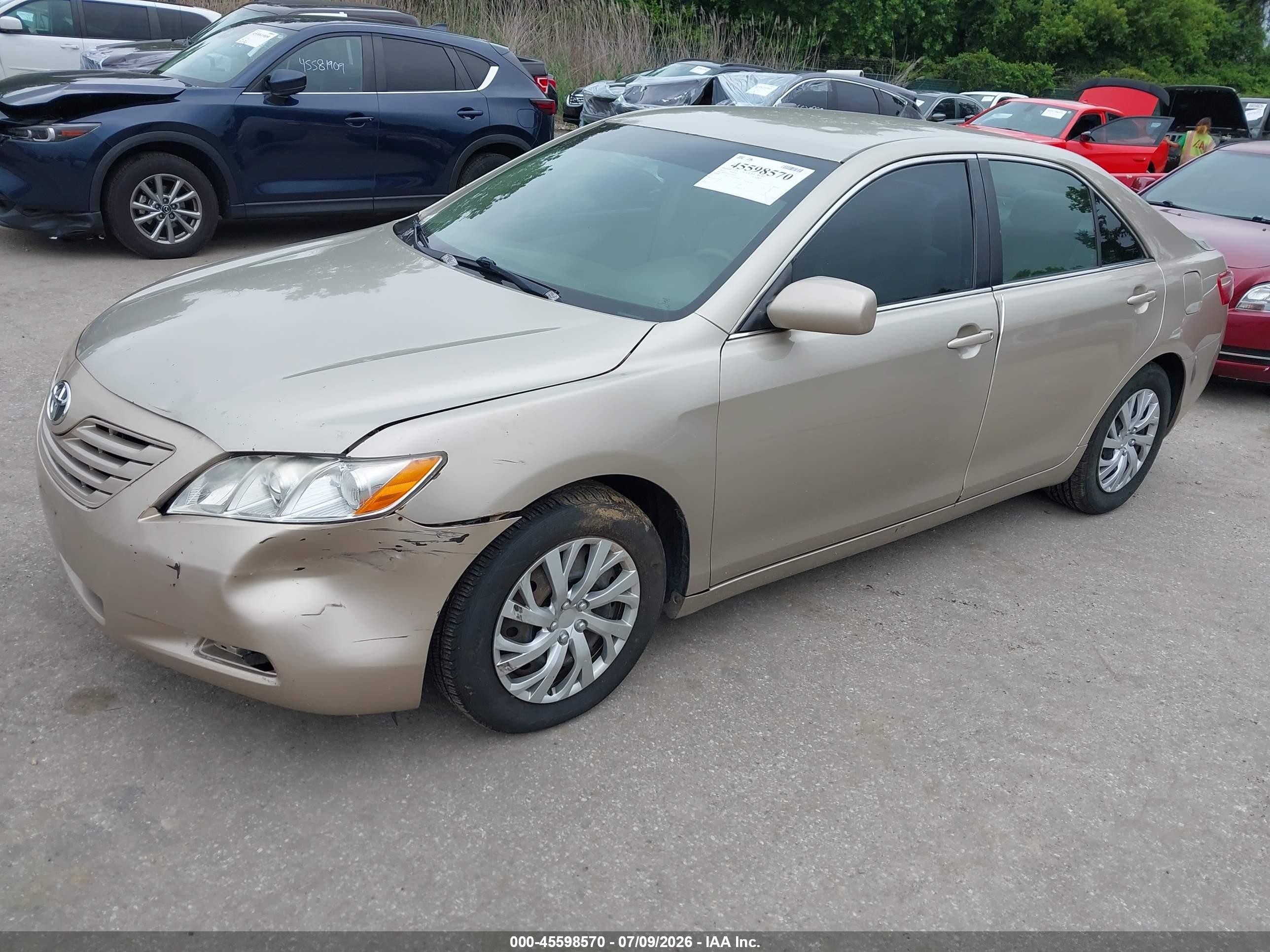2007 Toyota Camry Le Gold vin: 4T1BE46K47U098085