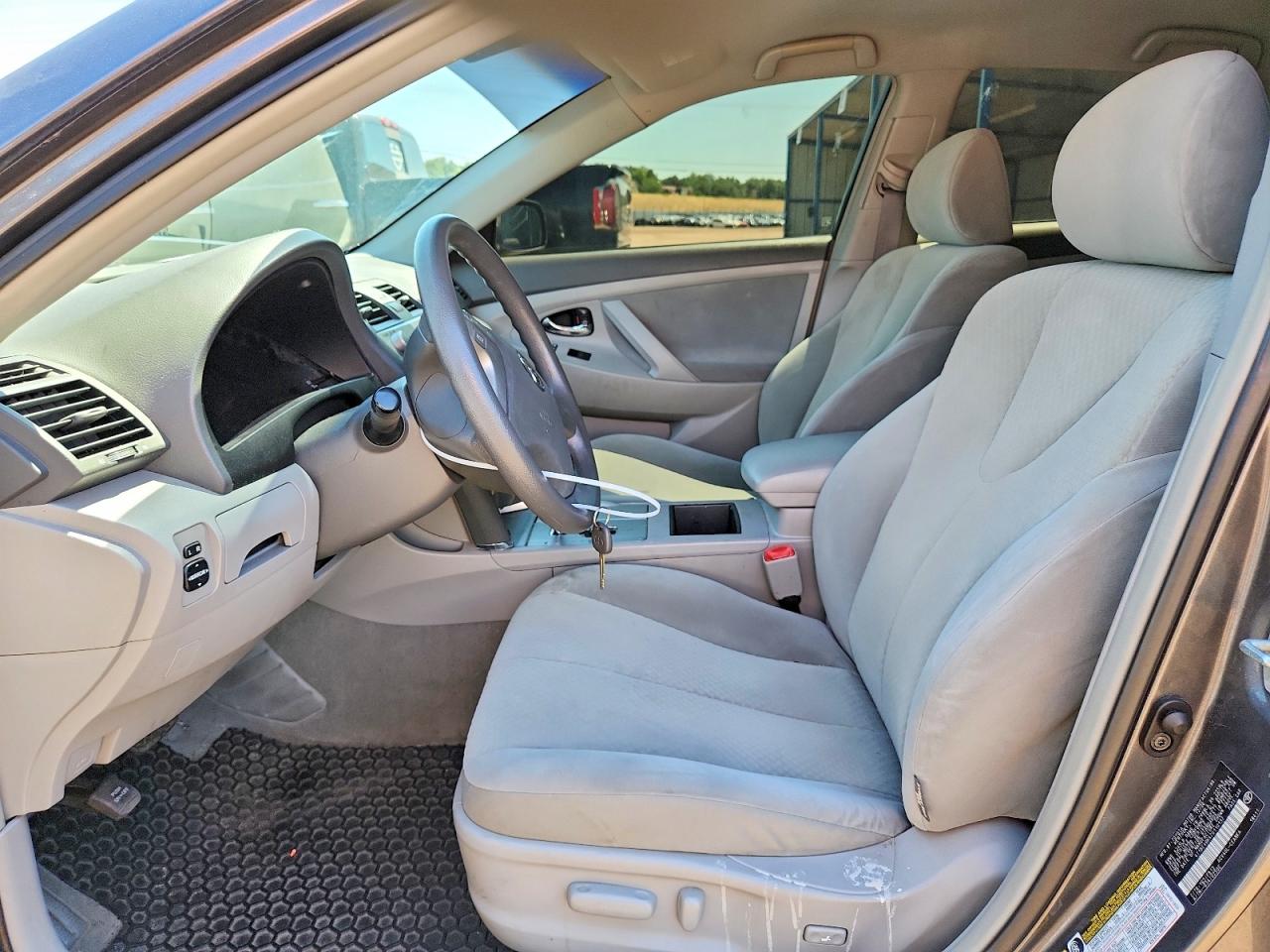 2007 Toyota Camry Le Gray vin: 4T1BE46K47U110137