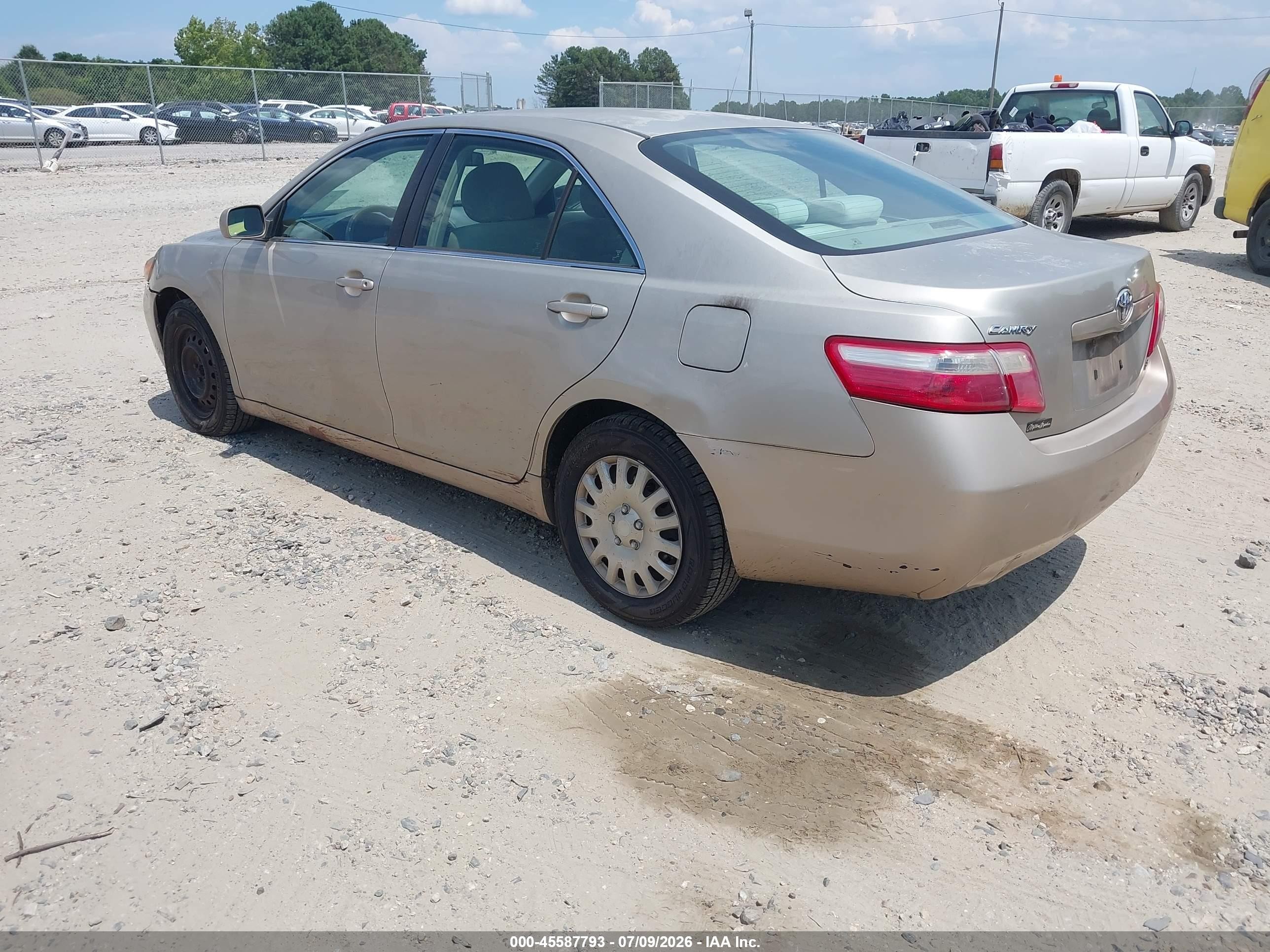 2007 Toyota Camry Le Champagne vin: 4T1BE46K47U119646