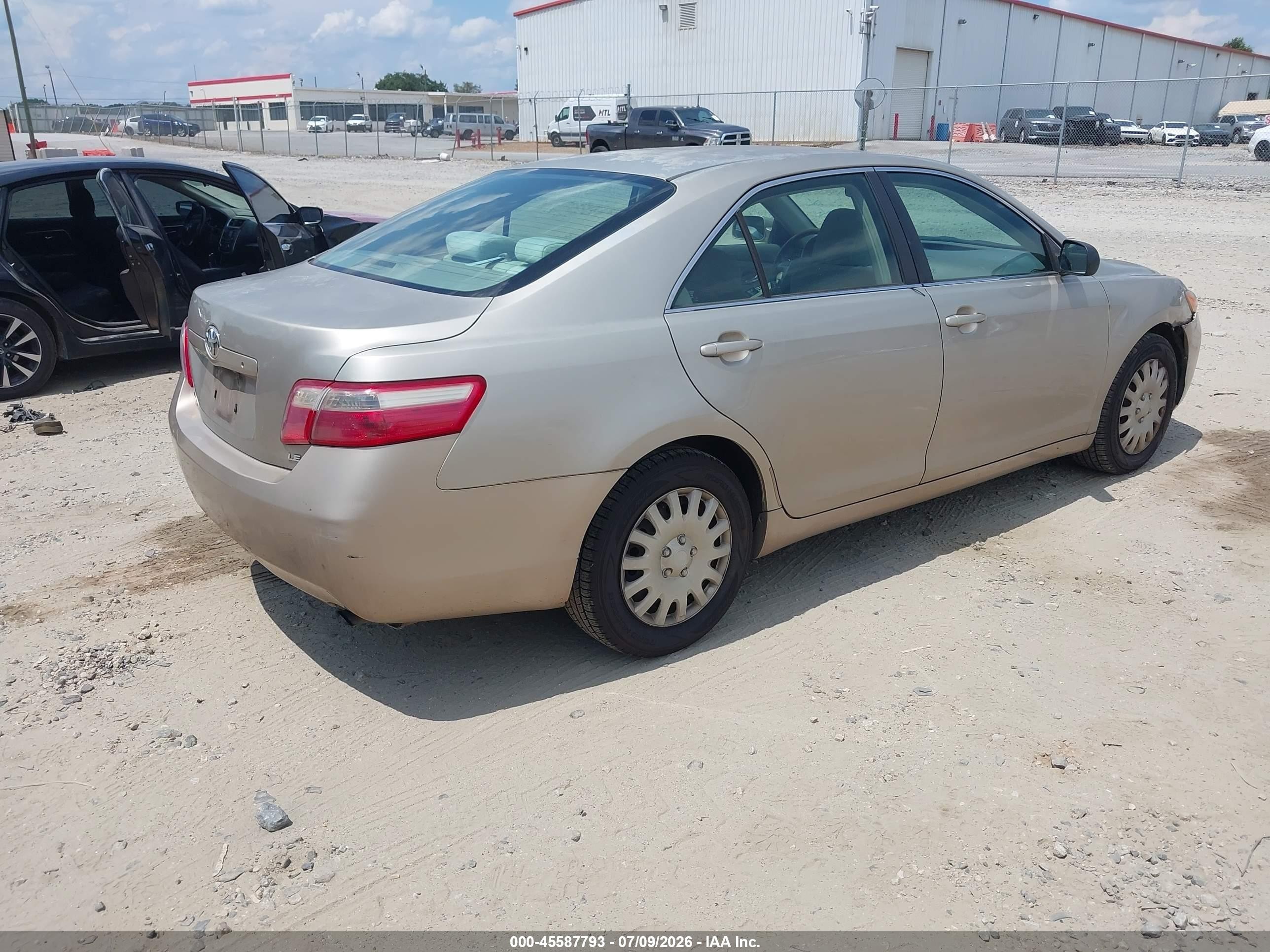 2007 Toyota Camry Le Champagne vin: 4T1BE46K47U119646