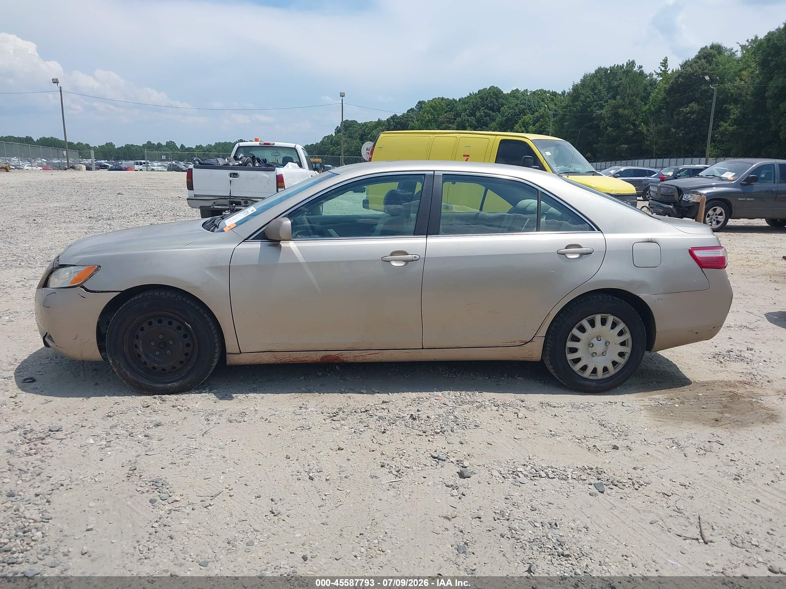 2007 Toyota Camry Le Champagne vin: 4T1BE46K47U119646