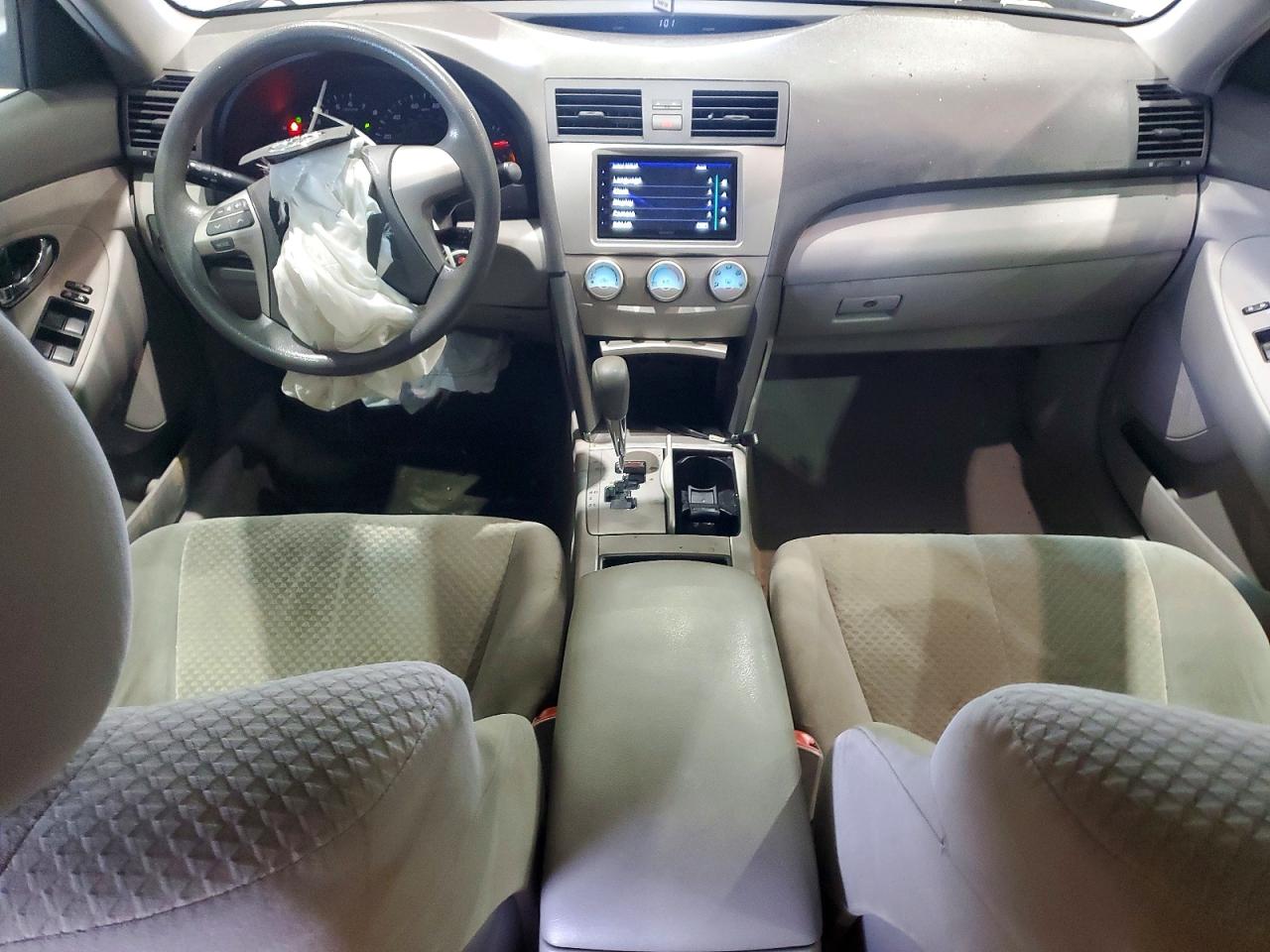 2007 Toyota Camry Le Silver vin: 4T1BE46K47U155594