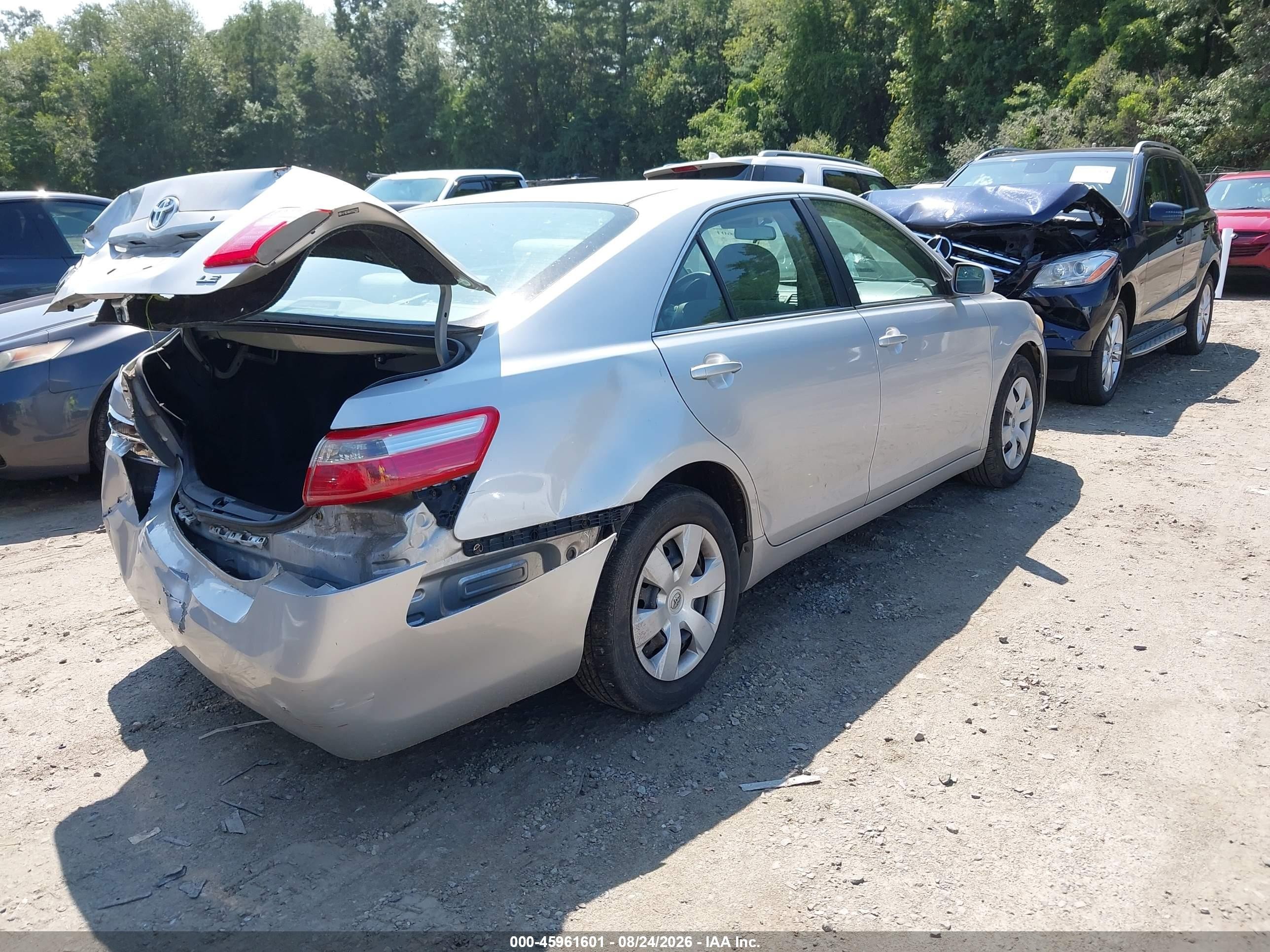 2007 Toyota Camry Le Silver vin: 4T1BE46K47U562282