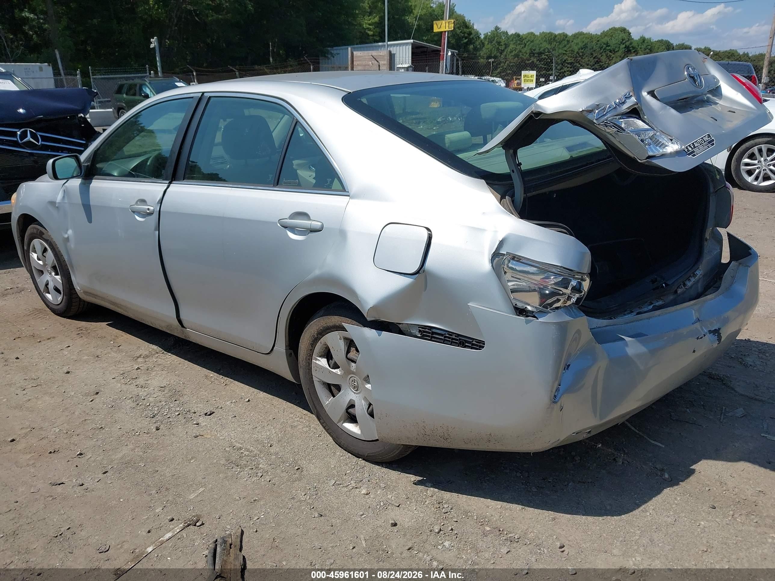 2007 Toyota Camry Le Silver vin: 4T1BE46K47U562282