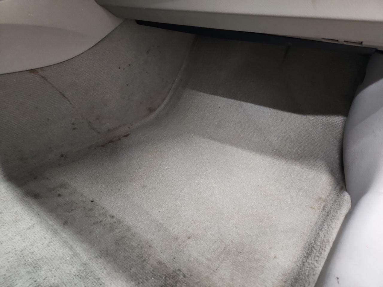 2007 Toyota Camry Ce White vin: 4T1BE46K47U577087 Damage: Right Front Carpet, Stained, Permanent