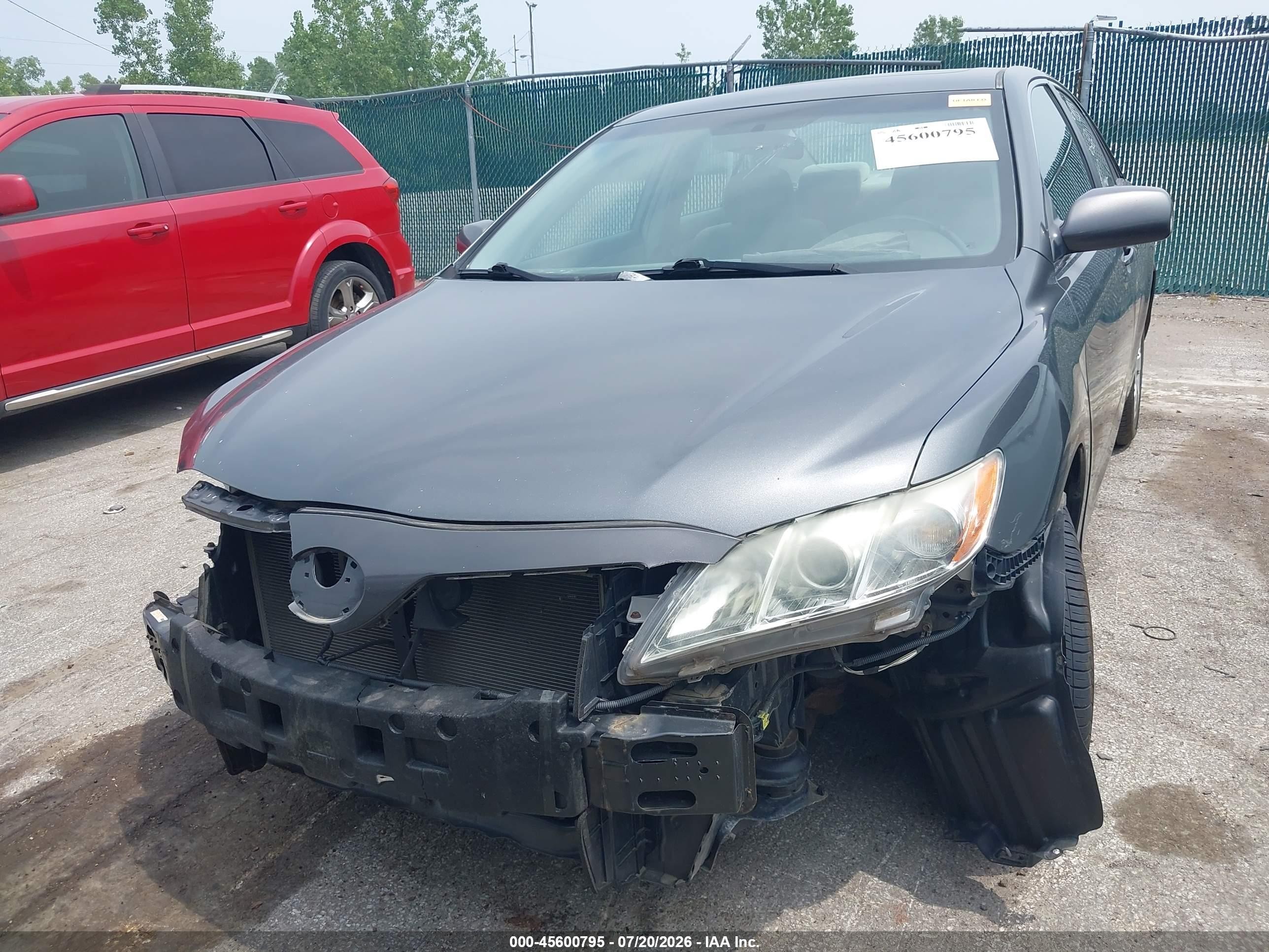 2007 Toyota Camry Le Gray vin: 4T1BE46K47U595699