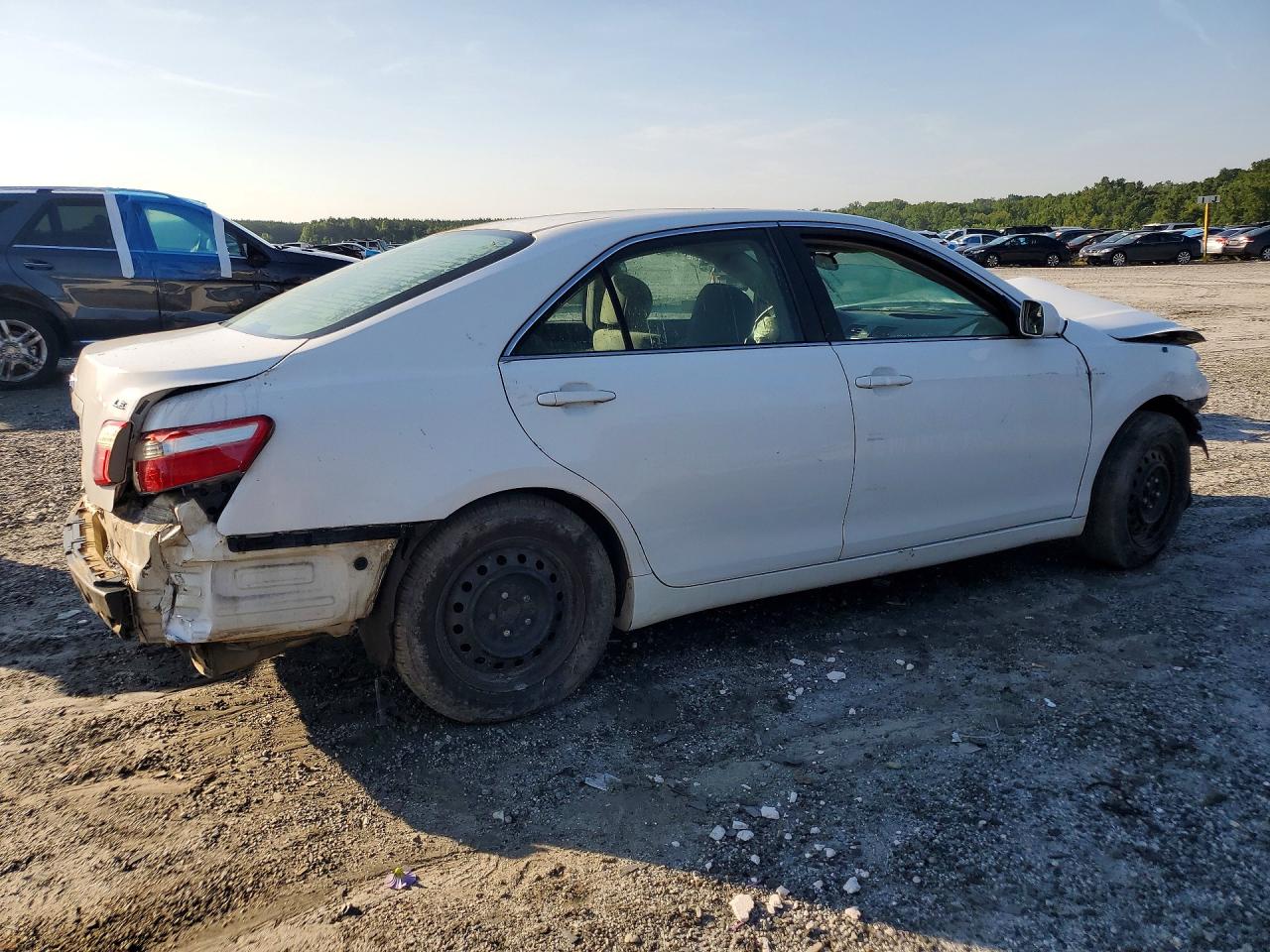 2007 Toyota Camry Le White vin: 4T1BE46K47U597632