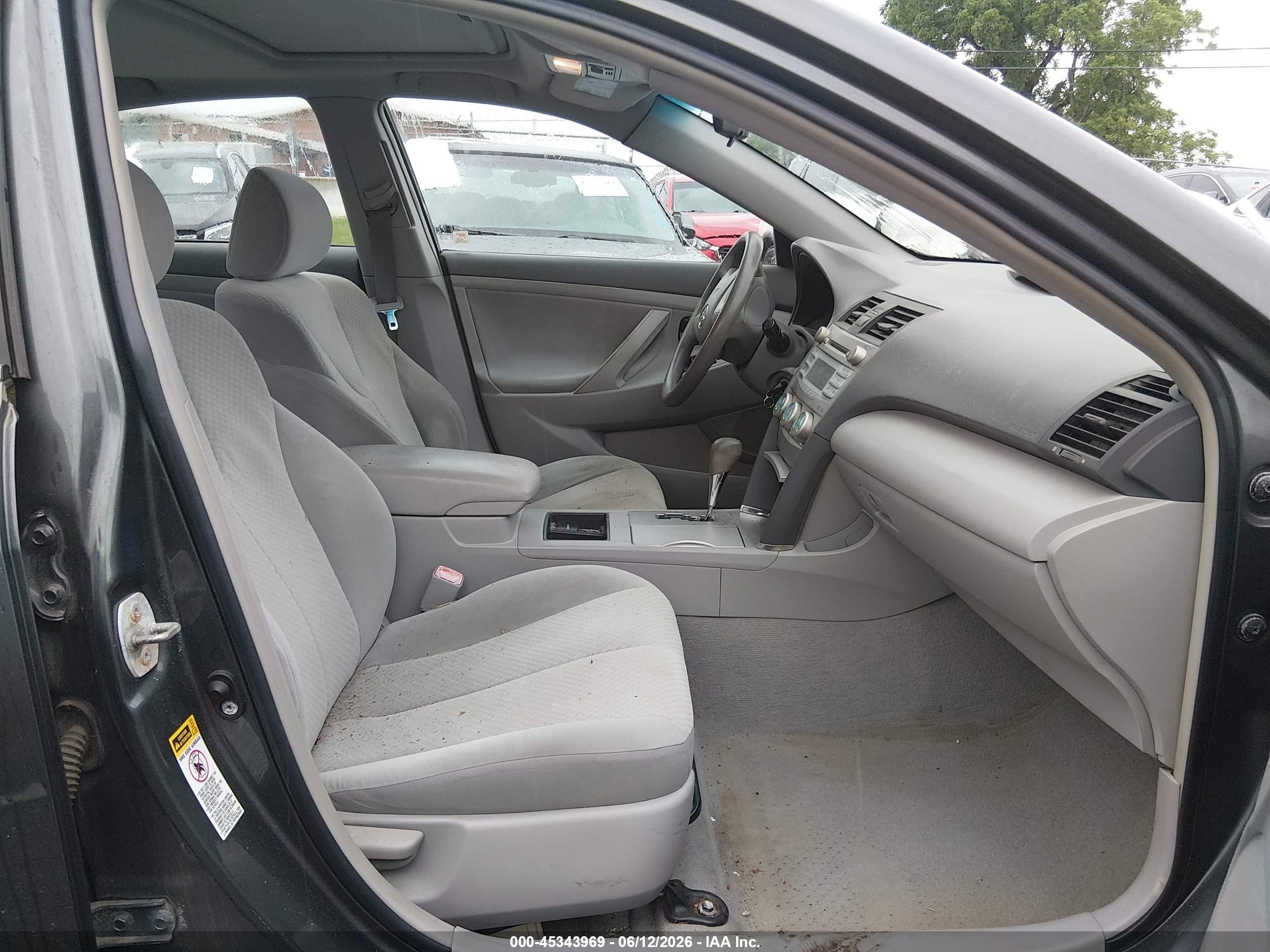2007 Toyota Camry Le Gray vin: 4T1BE46K47U611660