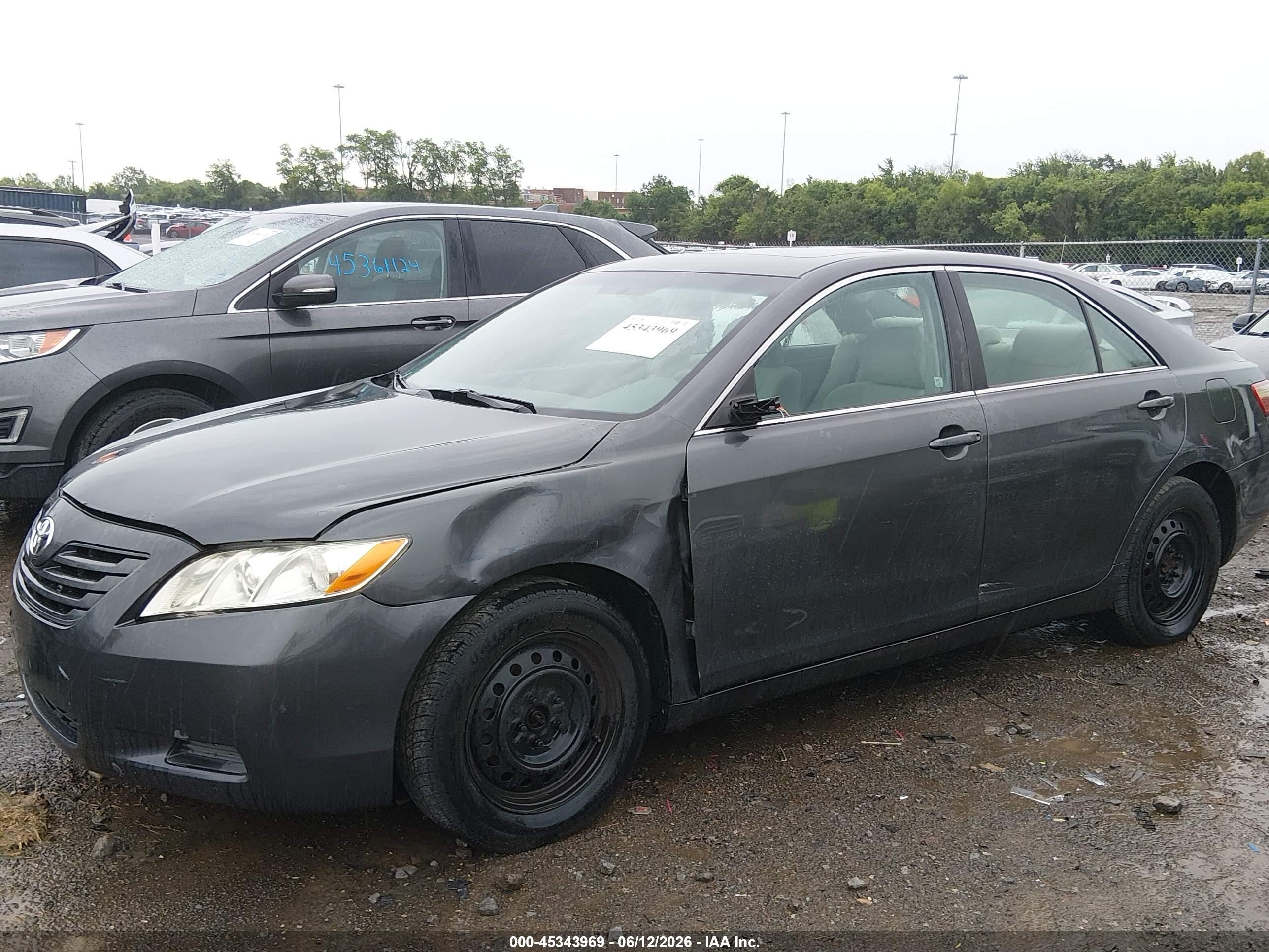 2007 Toyota Camry Le Gray vin: 4T1BE46K47U611660