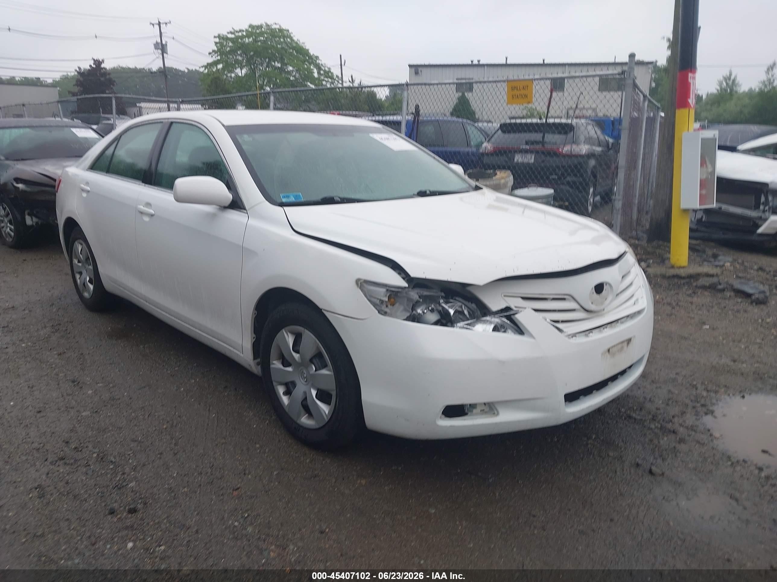 2007 Toyota Camry Le White vin: 4T1BE46K47U627339