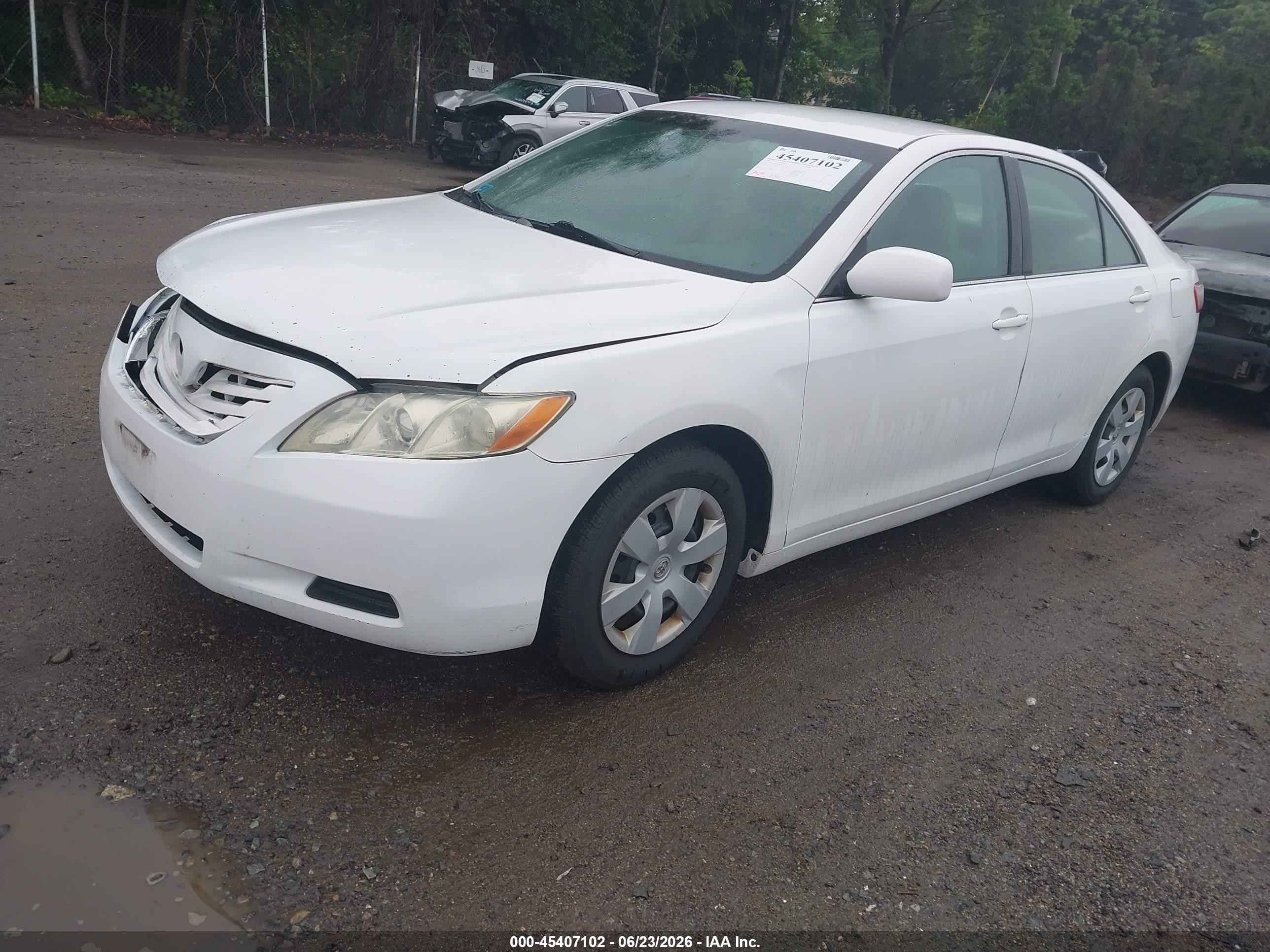 2007 Toyota Camry Le White vin: 4T1BE46K47U627339