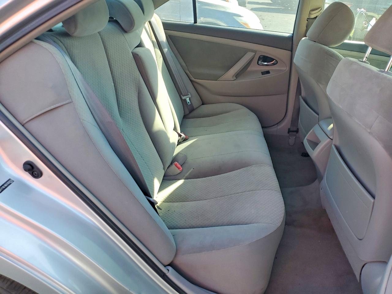 2007 Toyota Camry Le Silver vin: 4T1BE46K47U636154