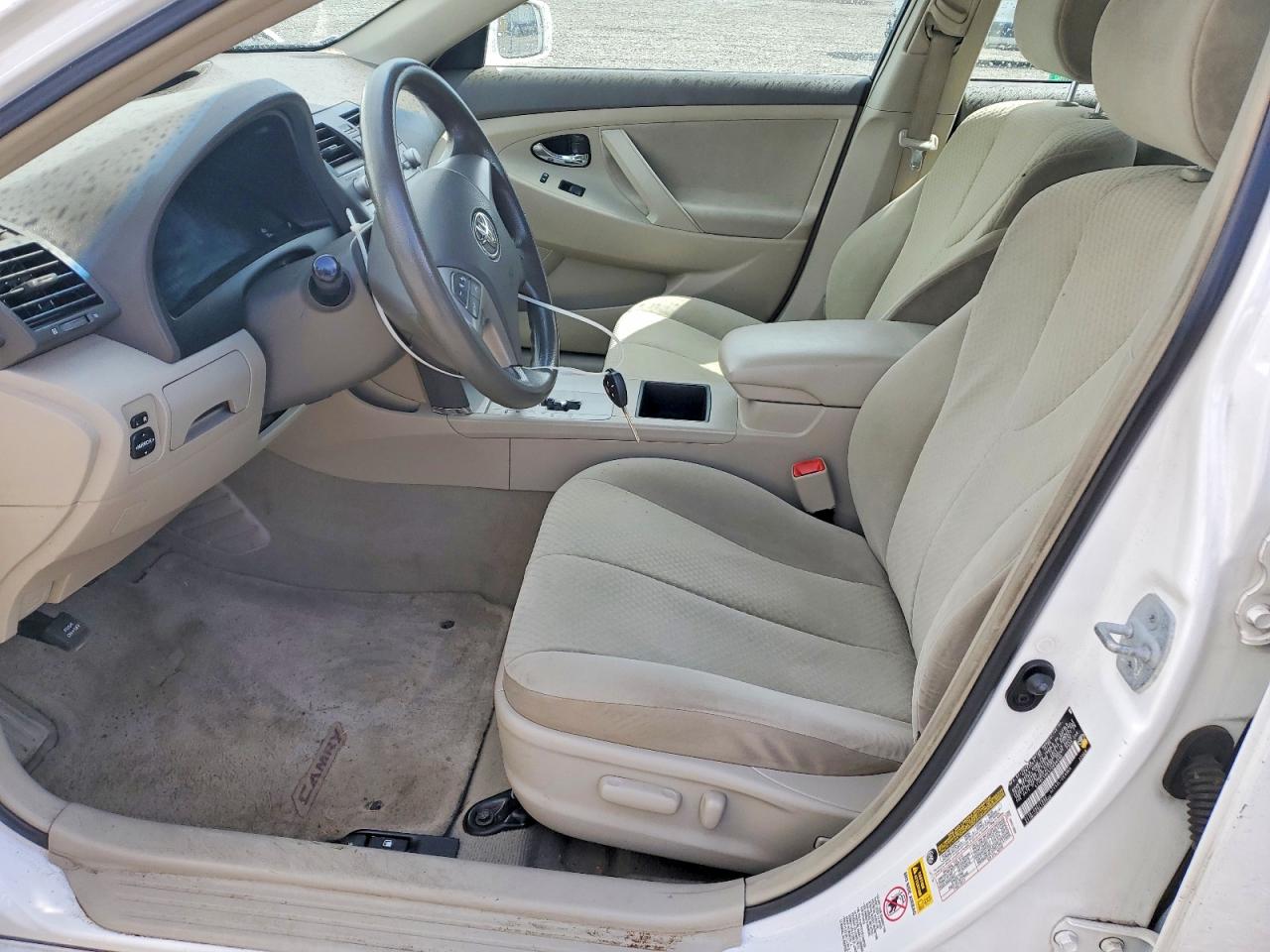 2007 Toyota Camry Le White vin: 4T1BE46K47U638390