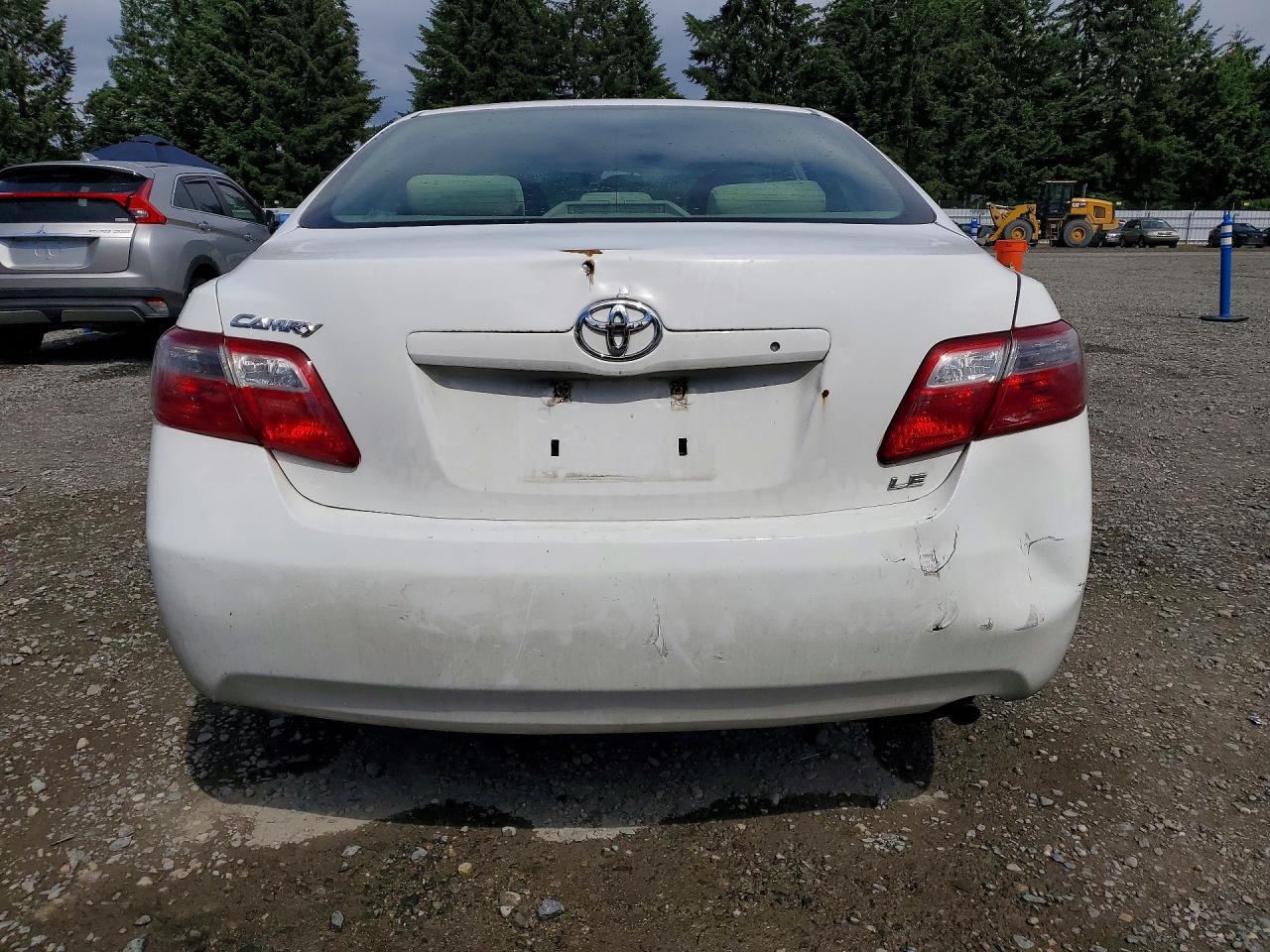 2007 Toyota Camry Le White vin: 4T1BE46K47U638390