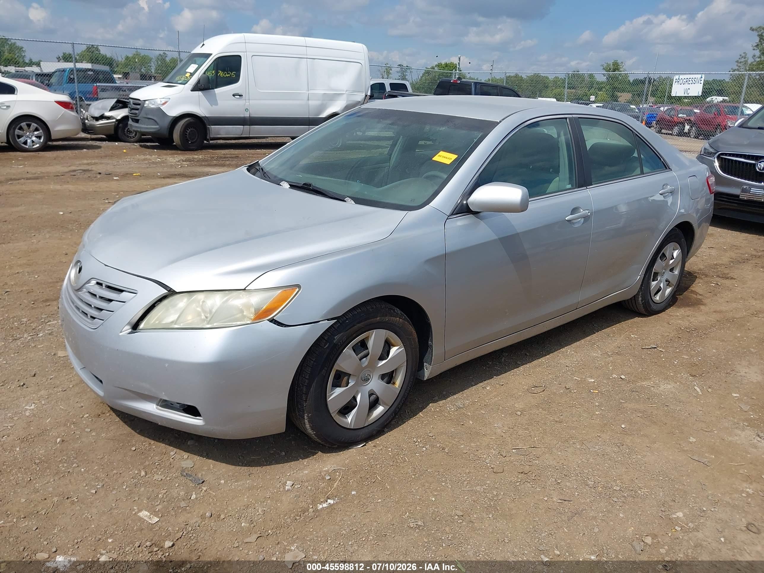 2007 Toyota Camry Le Серебряный vin: 4T1BE46K47U653651