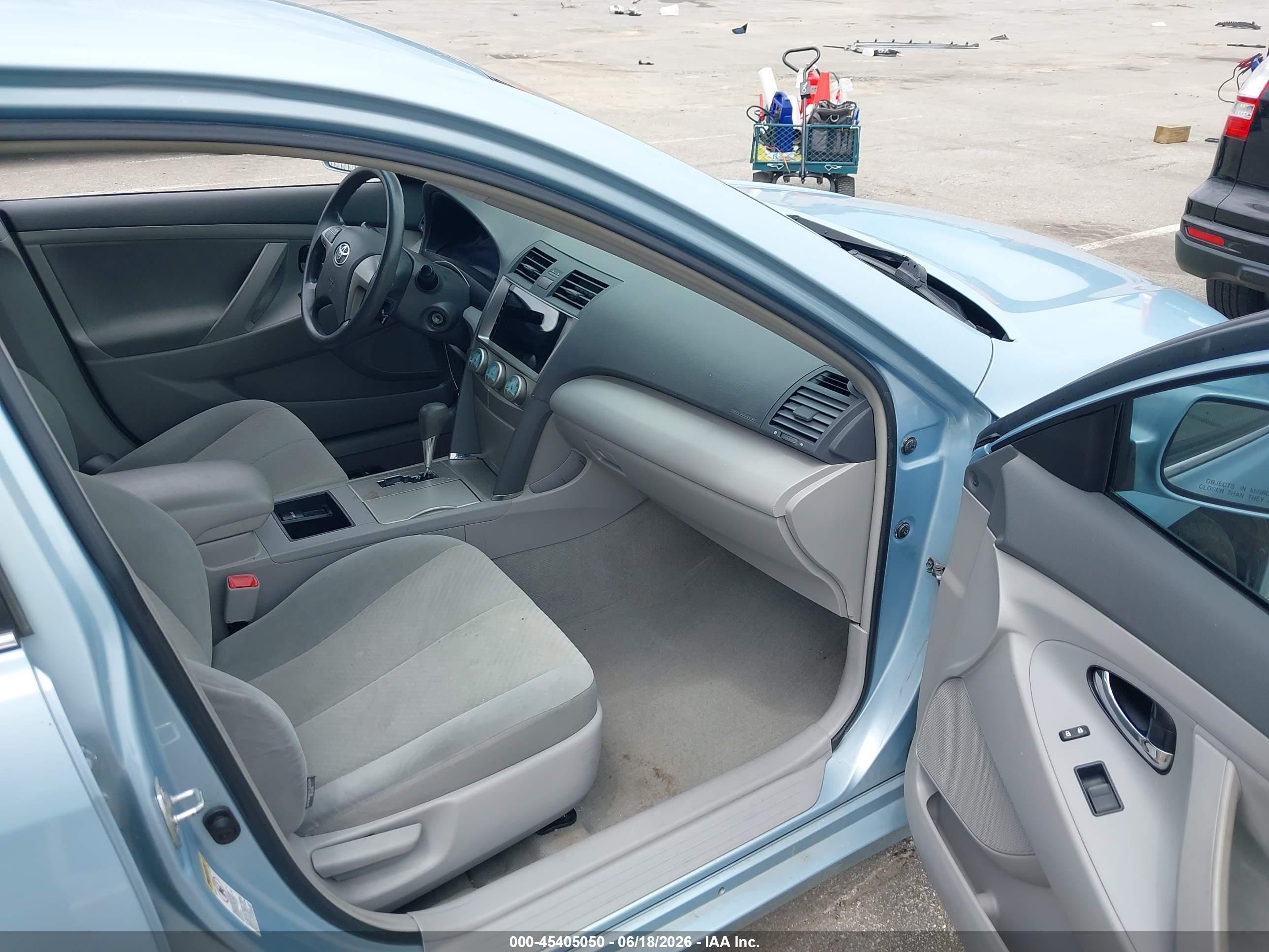 2007 Toyota Camry Le Blue vin: 4T1BE46K47U656629