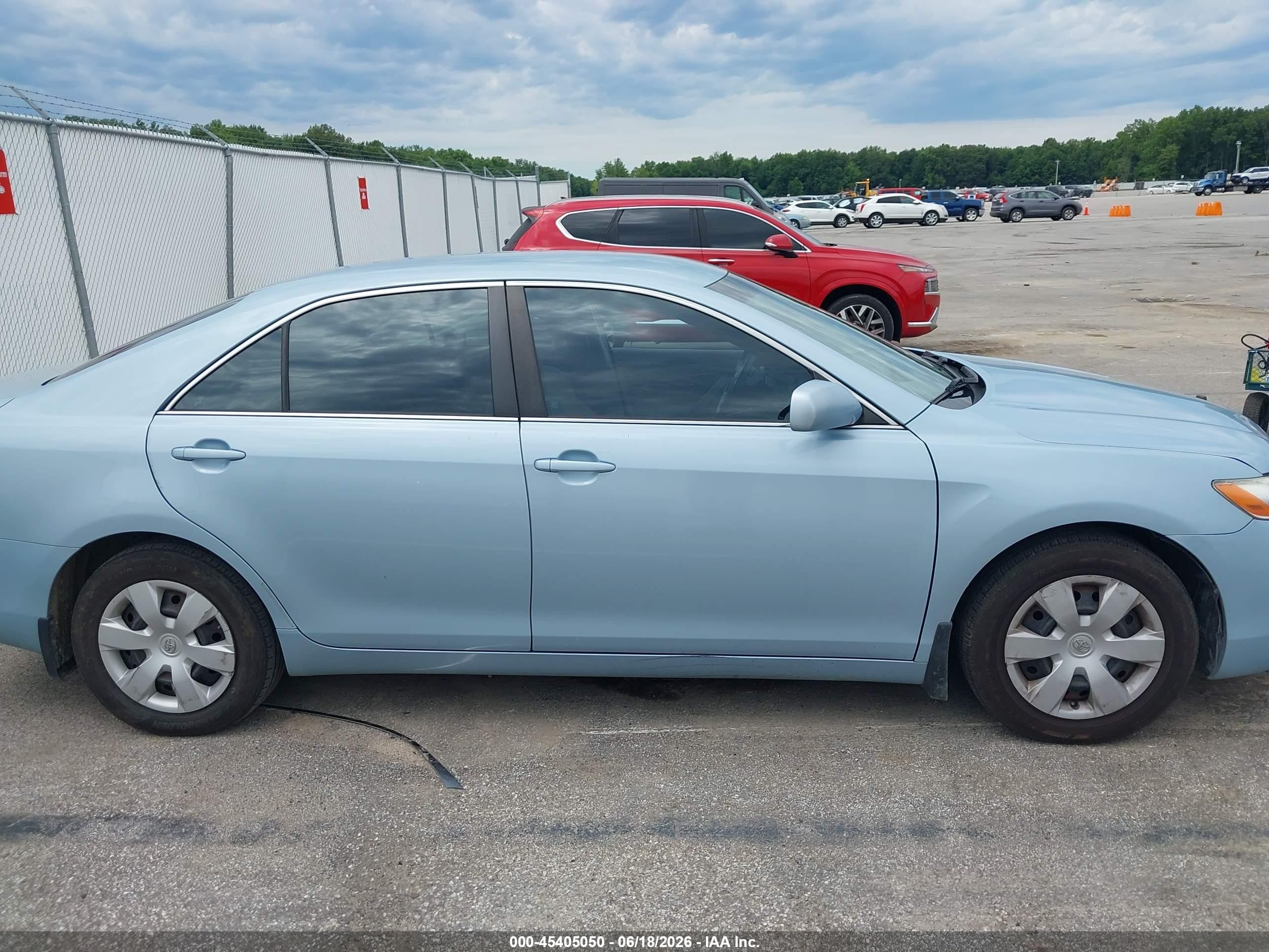 2007 Toyota Camry Le Blue vin: 4T1BE46K47U656629
