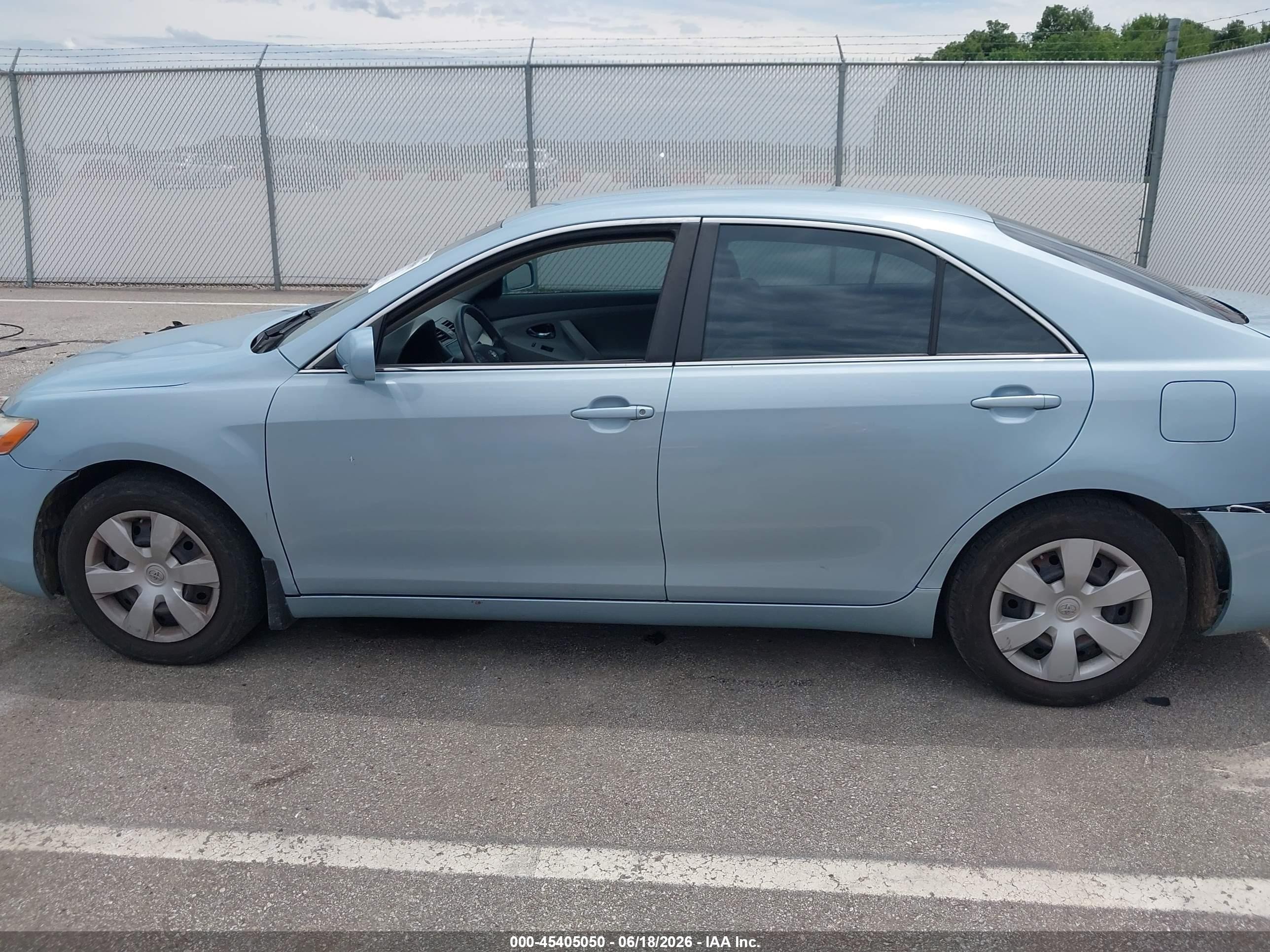 2007 Toyota Camry Le Blue vin: 4T1BE46K47U656629