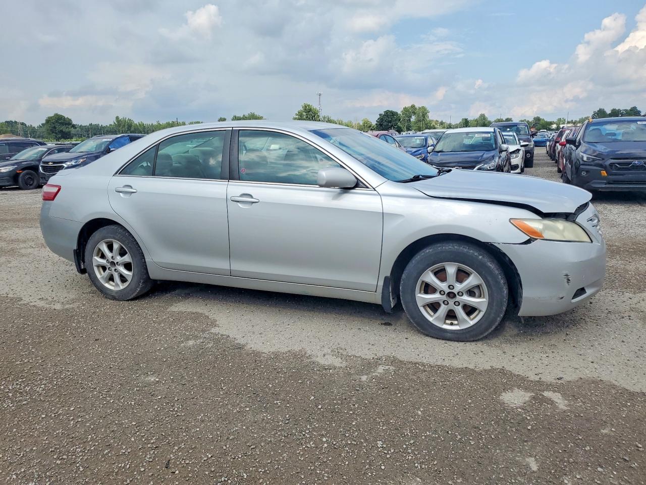2007 Toyota Camry Ce Silver vin: 4T1BE46K47U657148