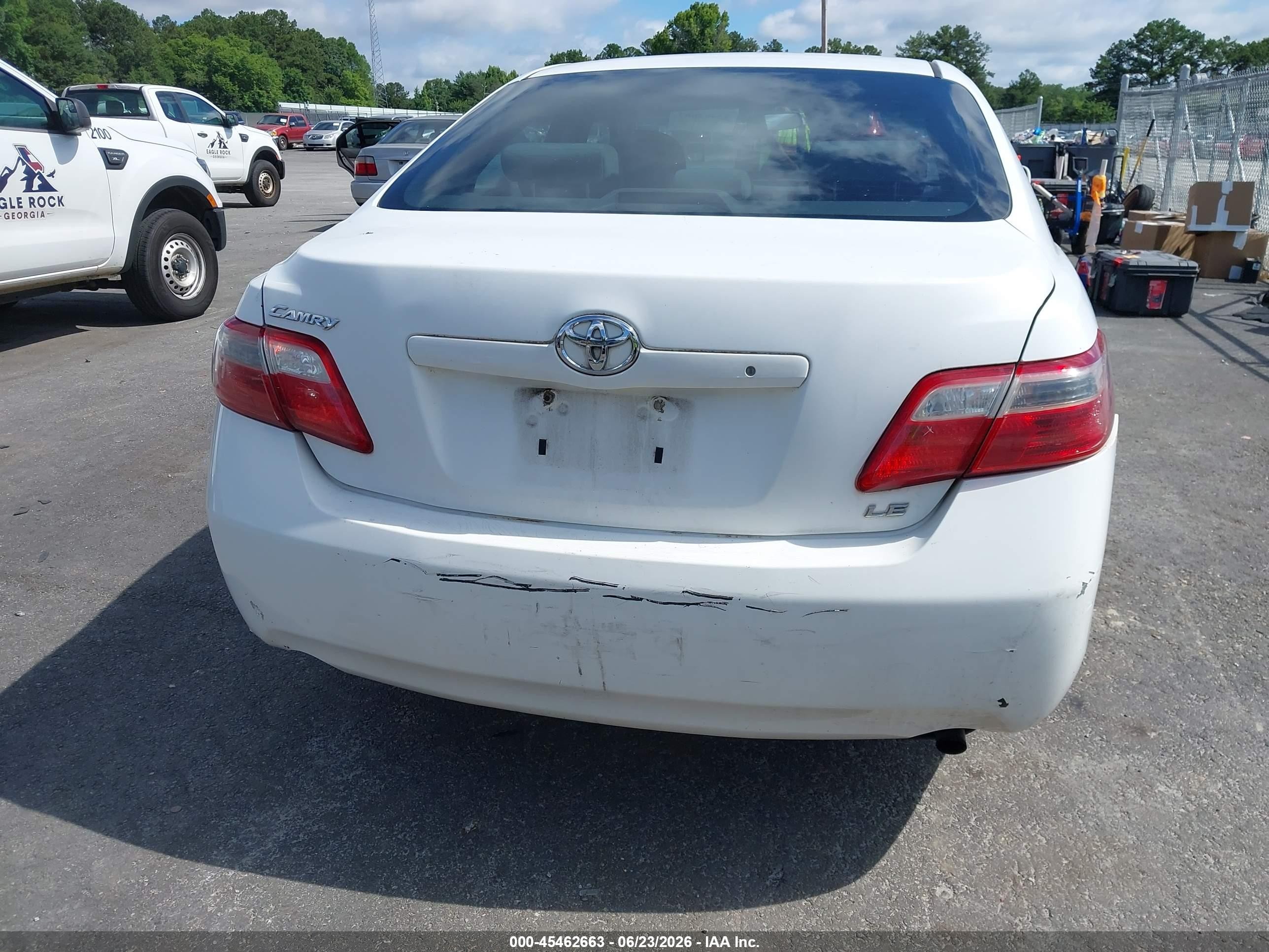 2007 Toyota Camry Le White vin: 4T1BE46K47U668702