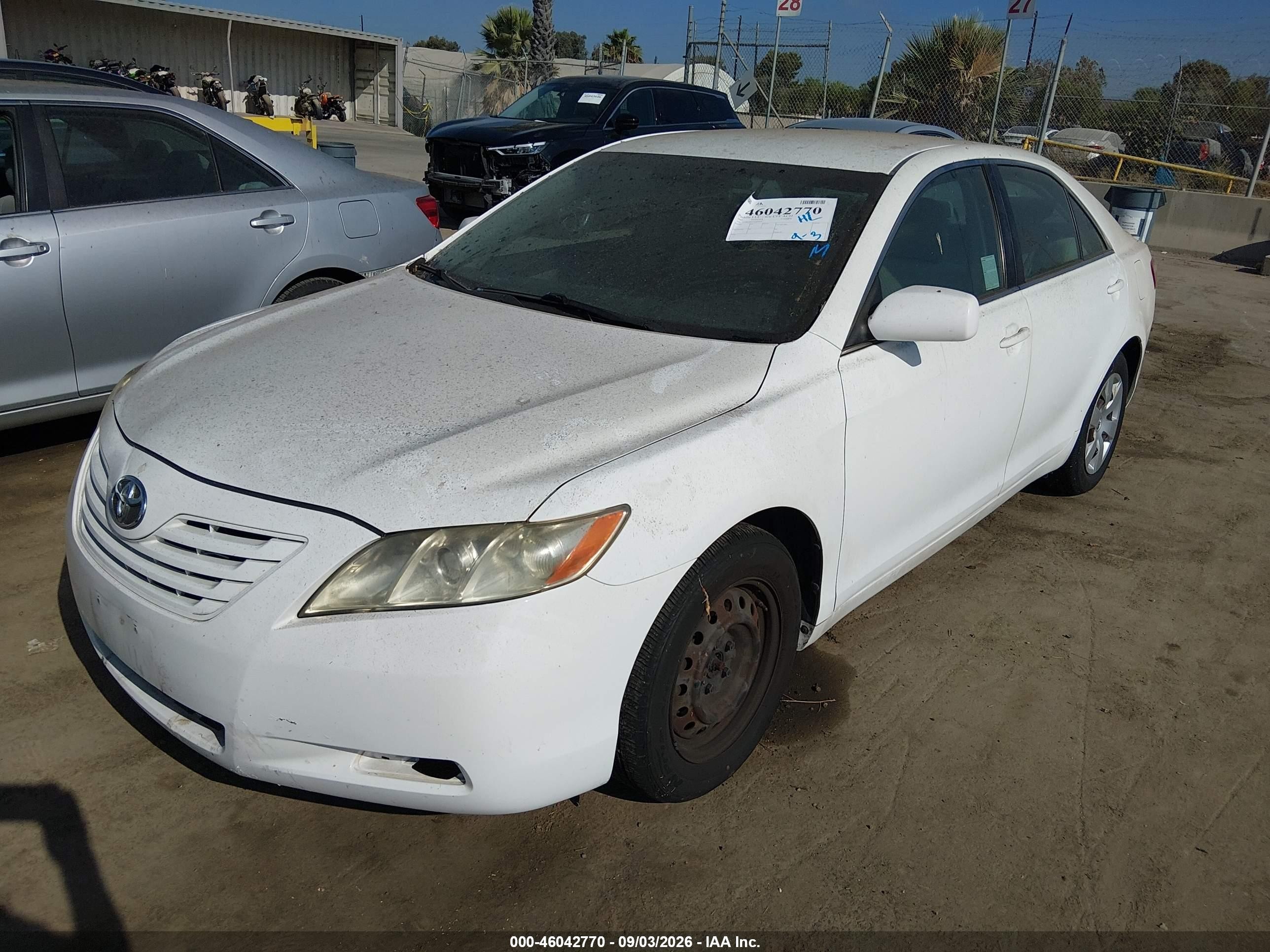 2007 Toyota Camry Le White vin: 4T1BE46K47U697634