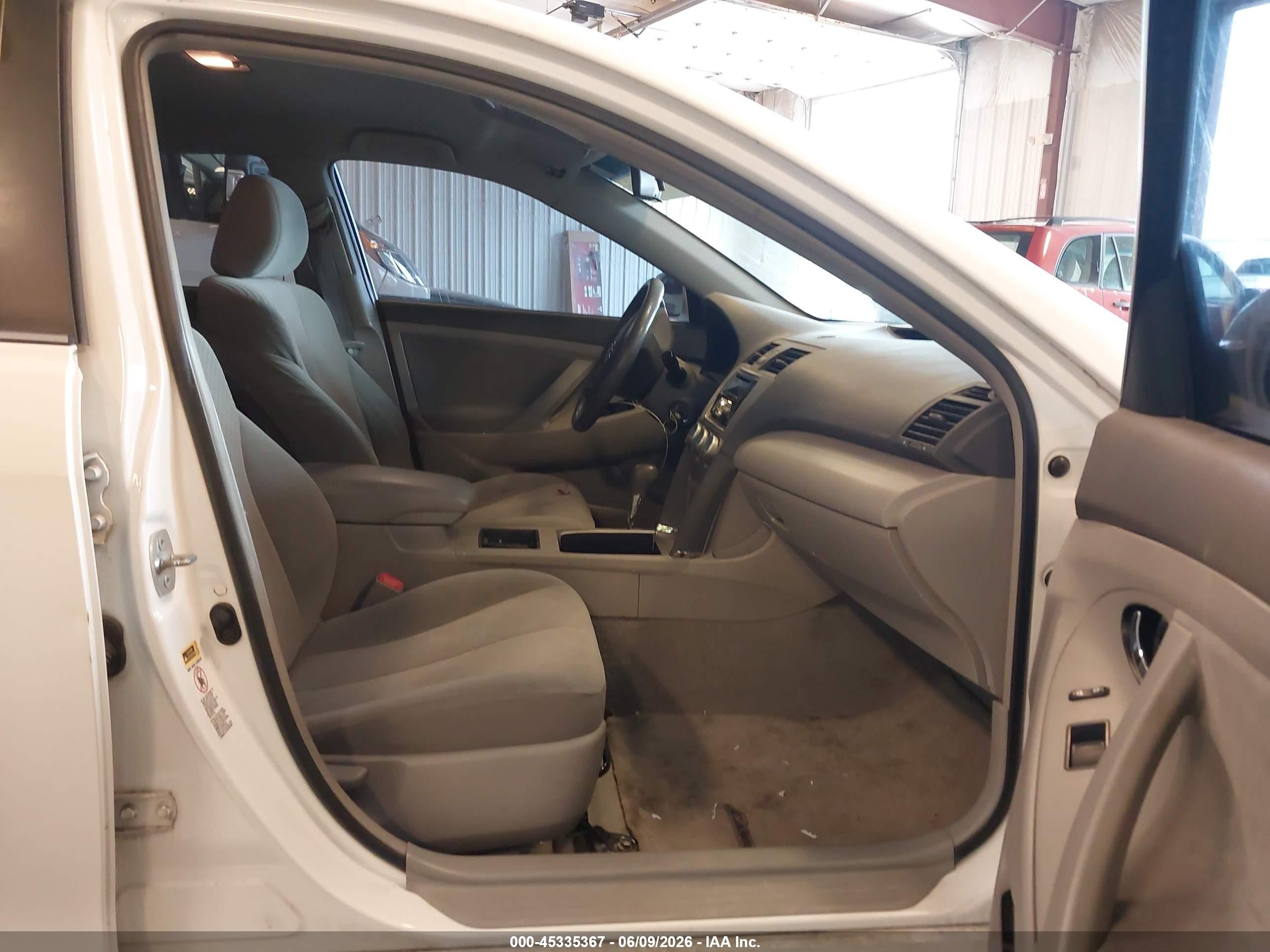 2007 Toyota Camry Le White vin: 4T1BE46K47U700628
