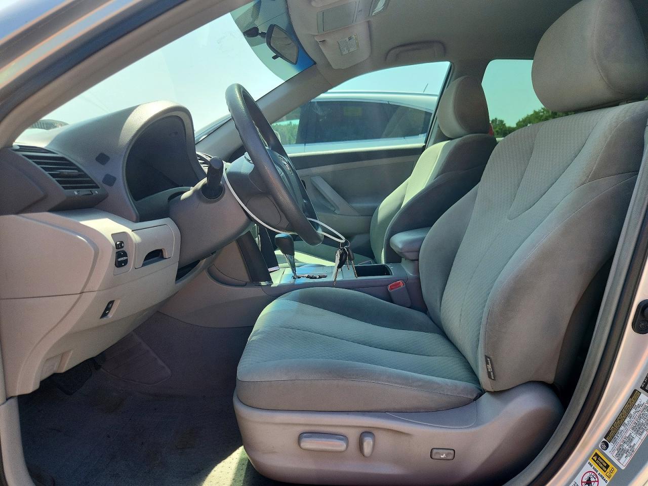 2007 Toyota Camry Le Серебряный vin: 4T1BE46K47U715467