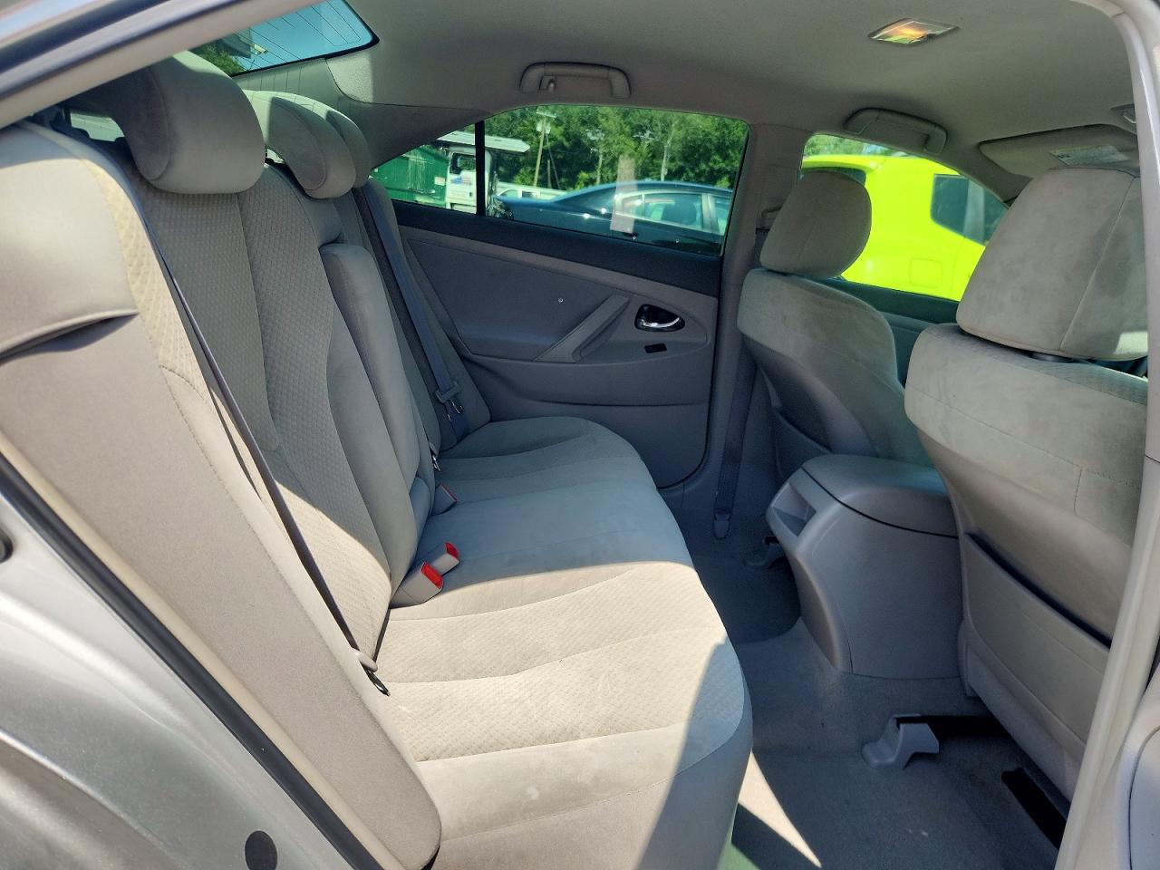 2007 Toyota Camry Le Серебряный vin: 4T1BE46K47U715467