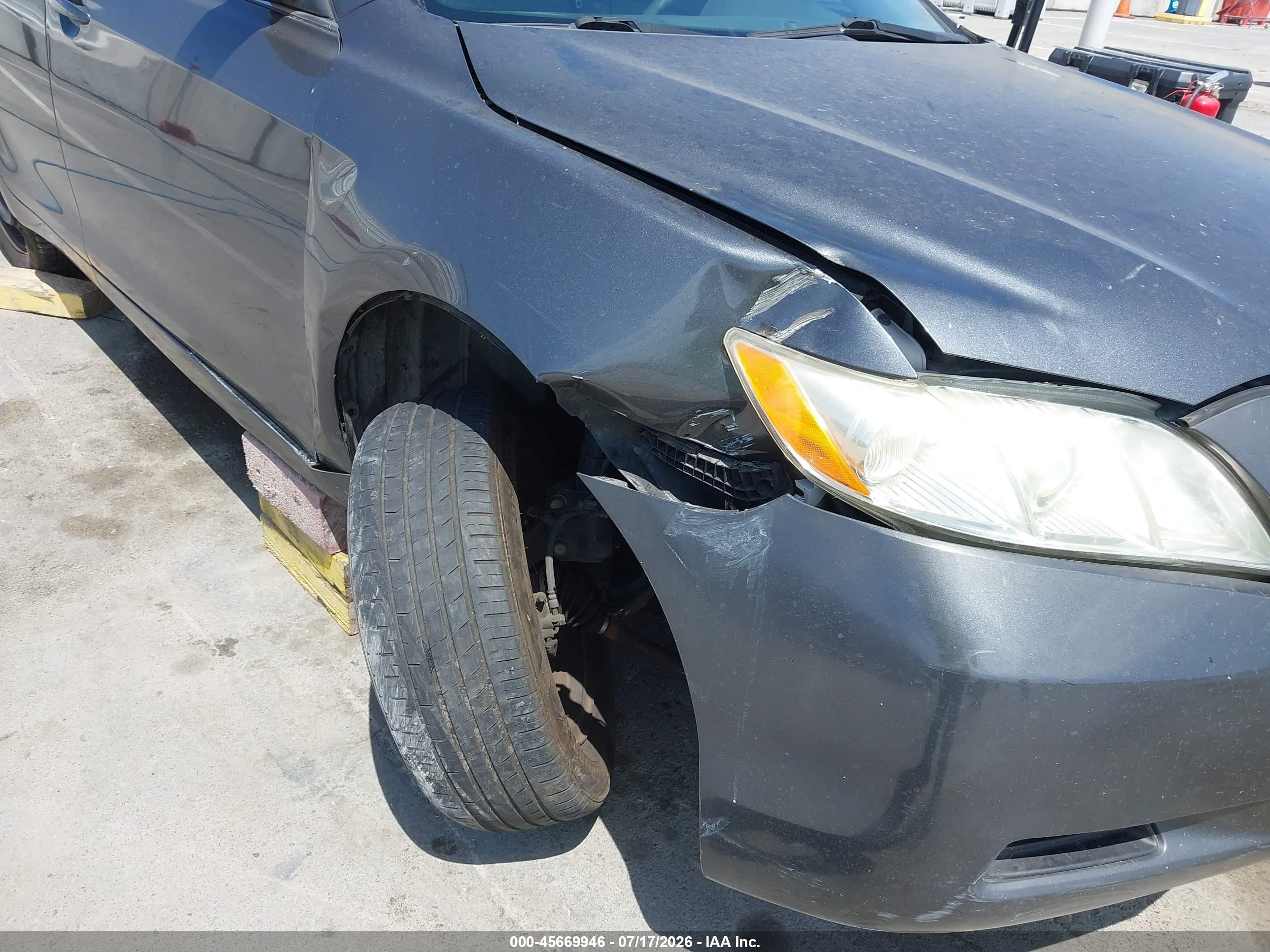 2007 Toyota Camry Le Gray vin: 4T1BE46K47U721026