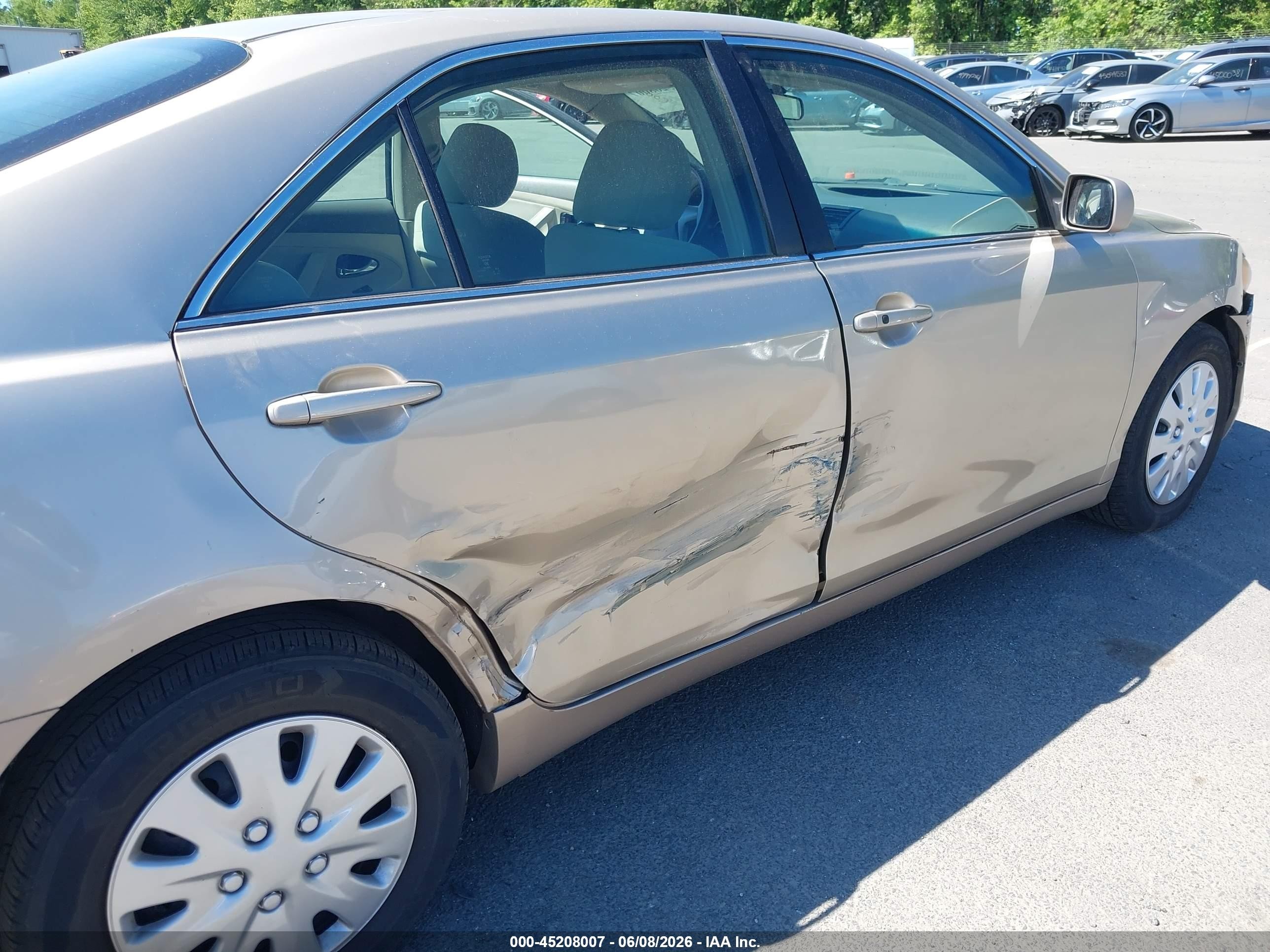 2008 Toyota Camry Le Champagne vin: 4T1BE46K48U208750
