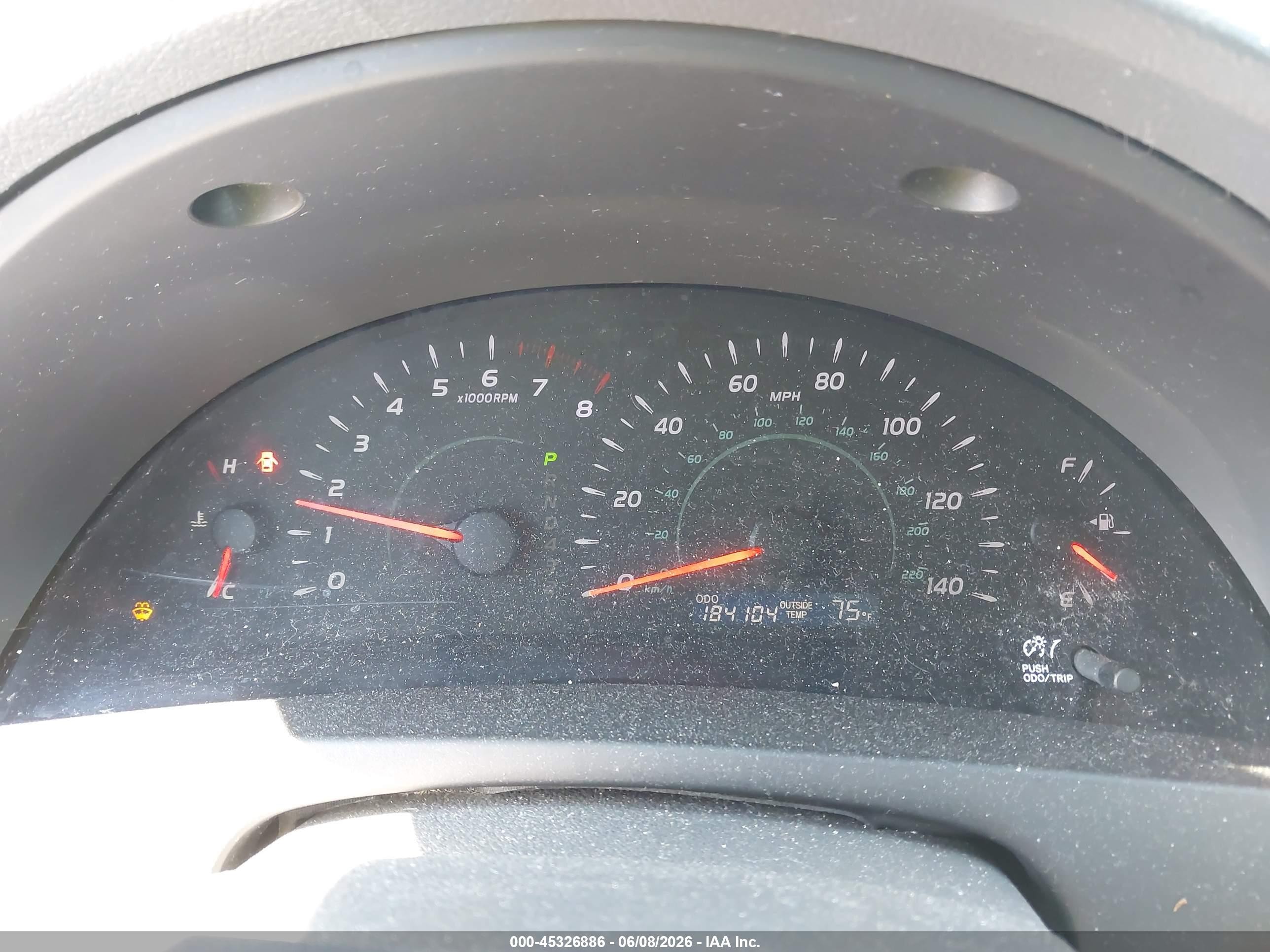 2008 Toyota Camry   Серебряный vin: 4T1BE46K48U227010