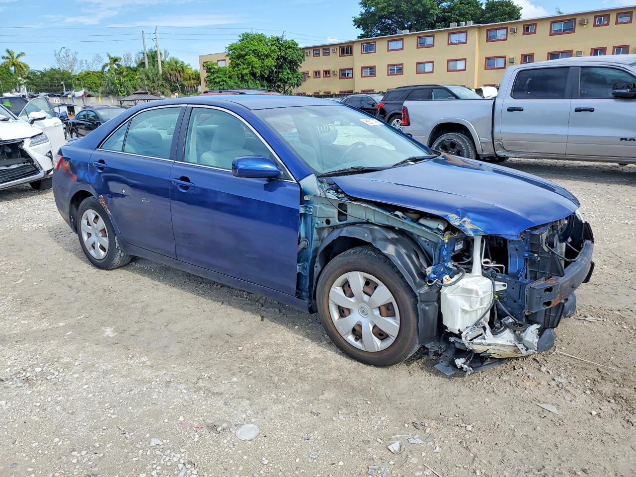 2008 Toyota Camry Le Blue vin: 4T1BE46K48U259598