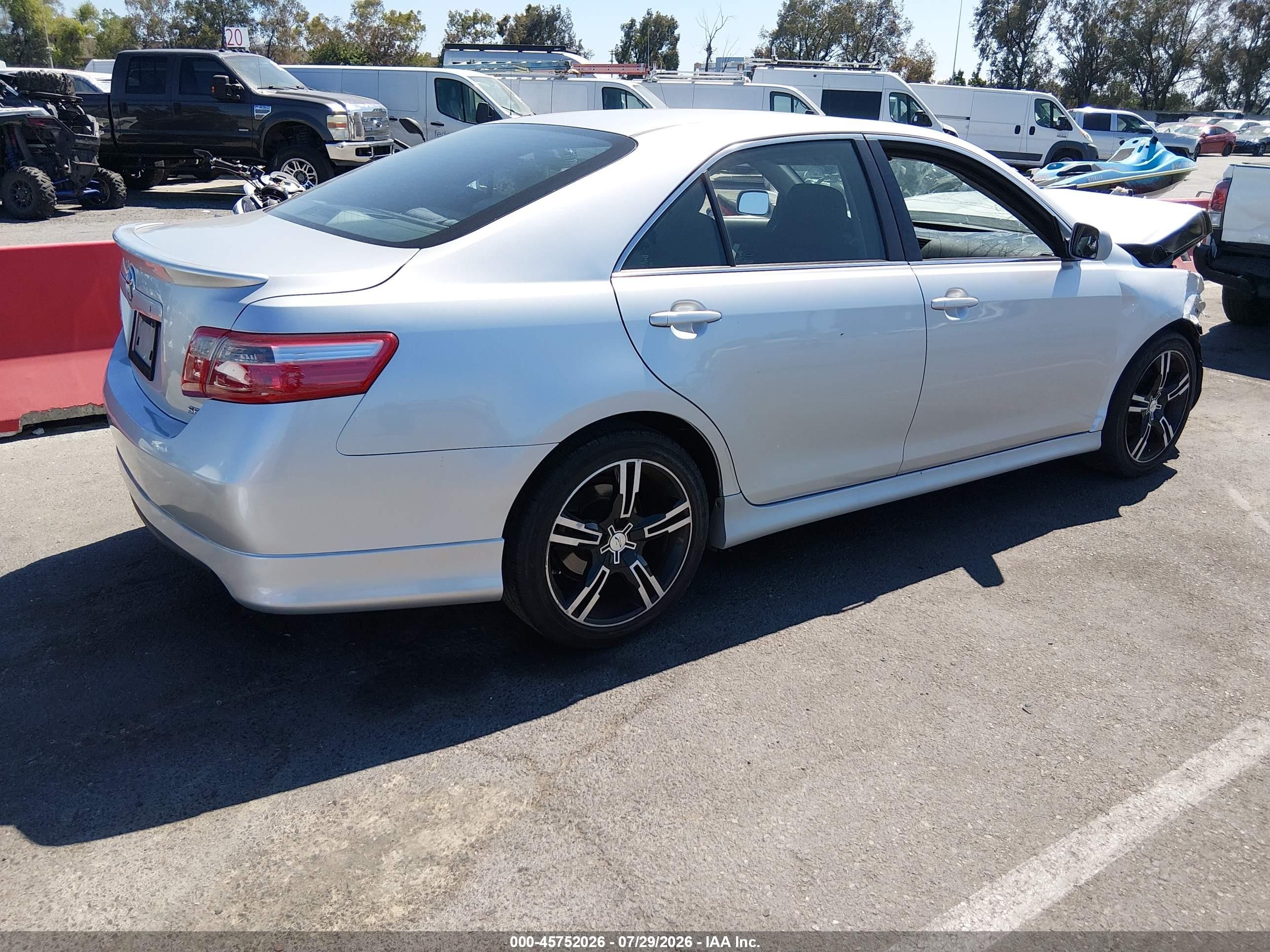 2008 Toyota Camry Se Серебряный vin: 4T1BE46K48U739172
