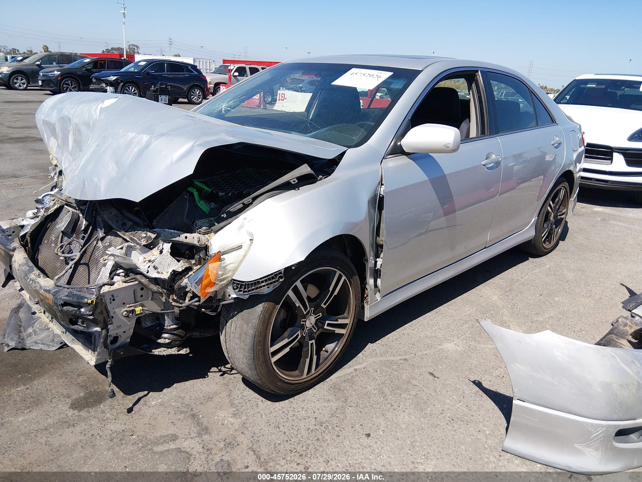 2008 Toyota Camry Se Серебряный vin: 4T1BE46K48U739172