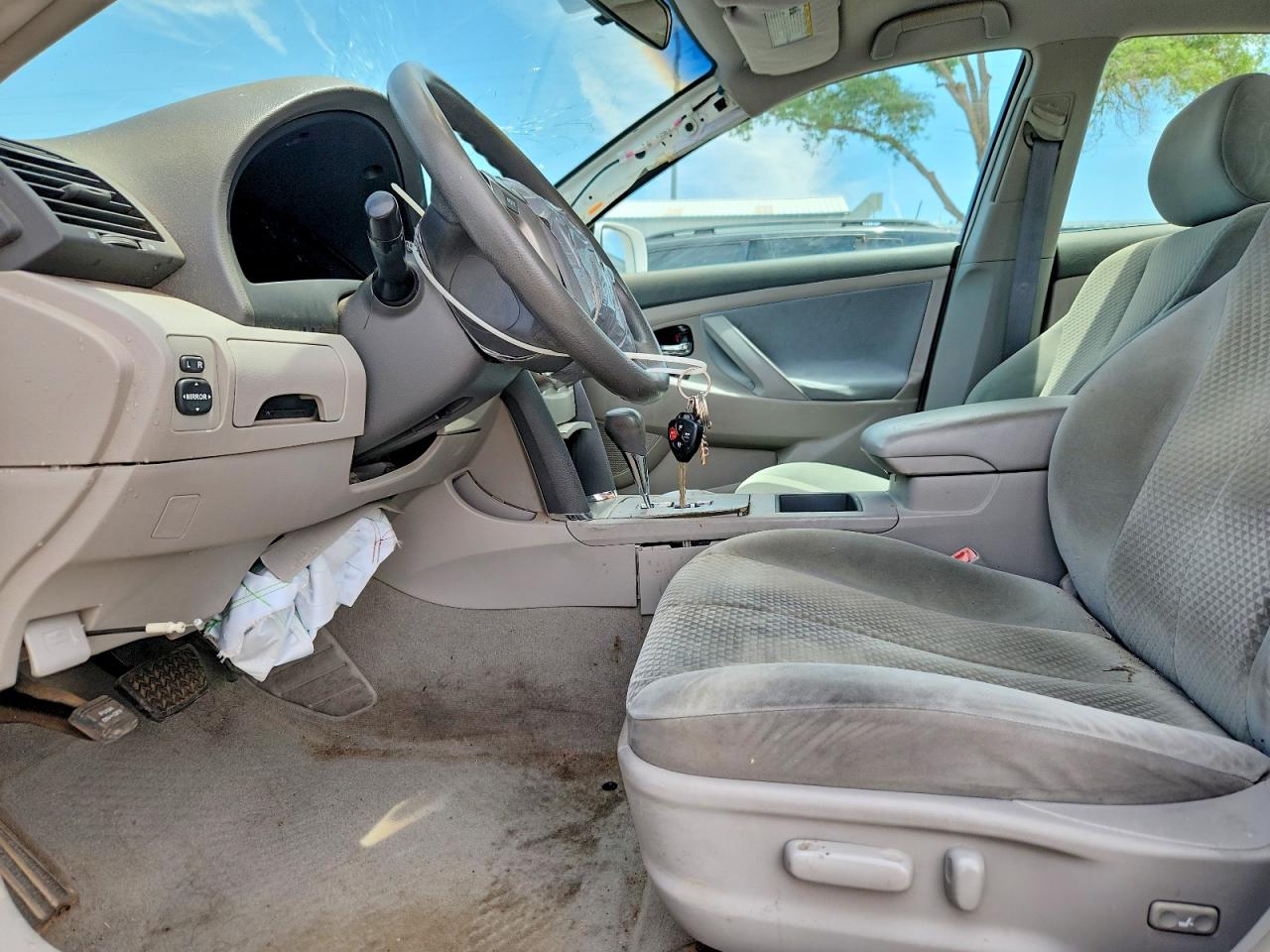 2008 Toyota Camry Le White vin: 4T1BE46K48U740967