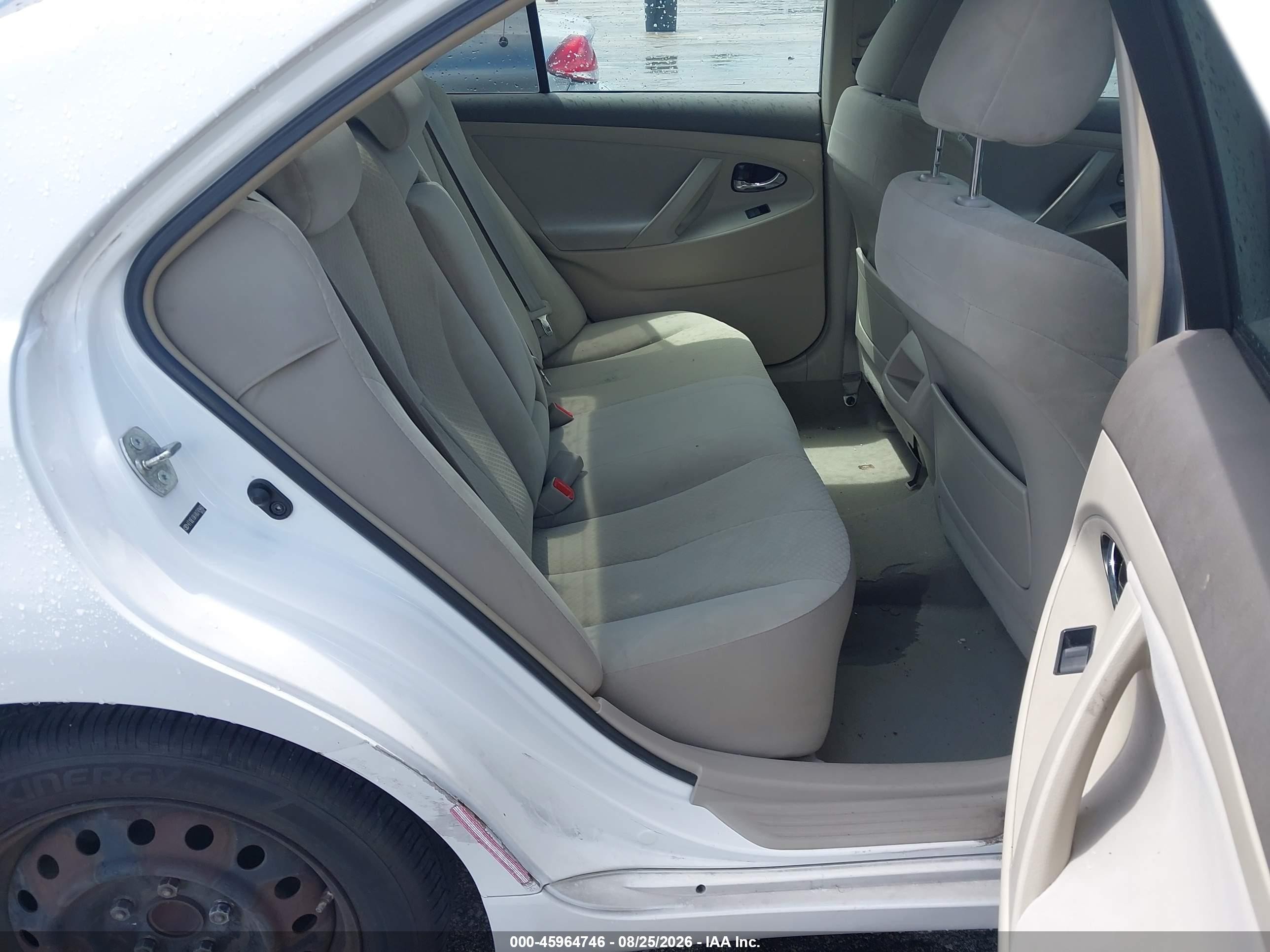 2008 Toyota Camry Le White vin: 4T1BE46K48U749460