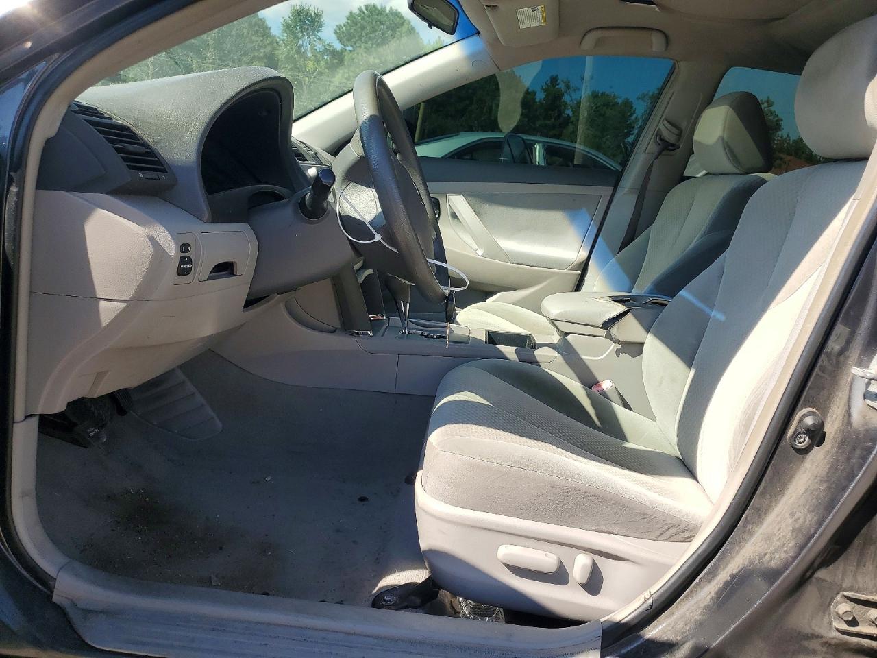 2008 Toyota Camry Le Gray vin: 4T1BE46K48U752763