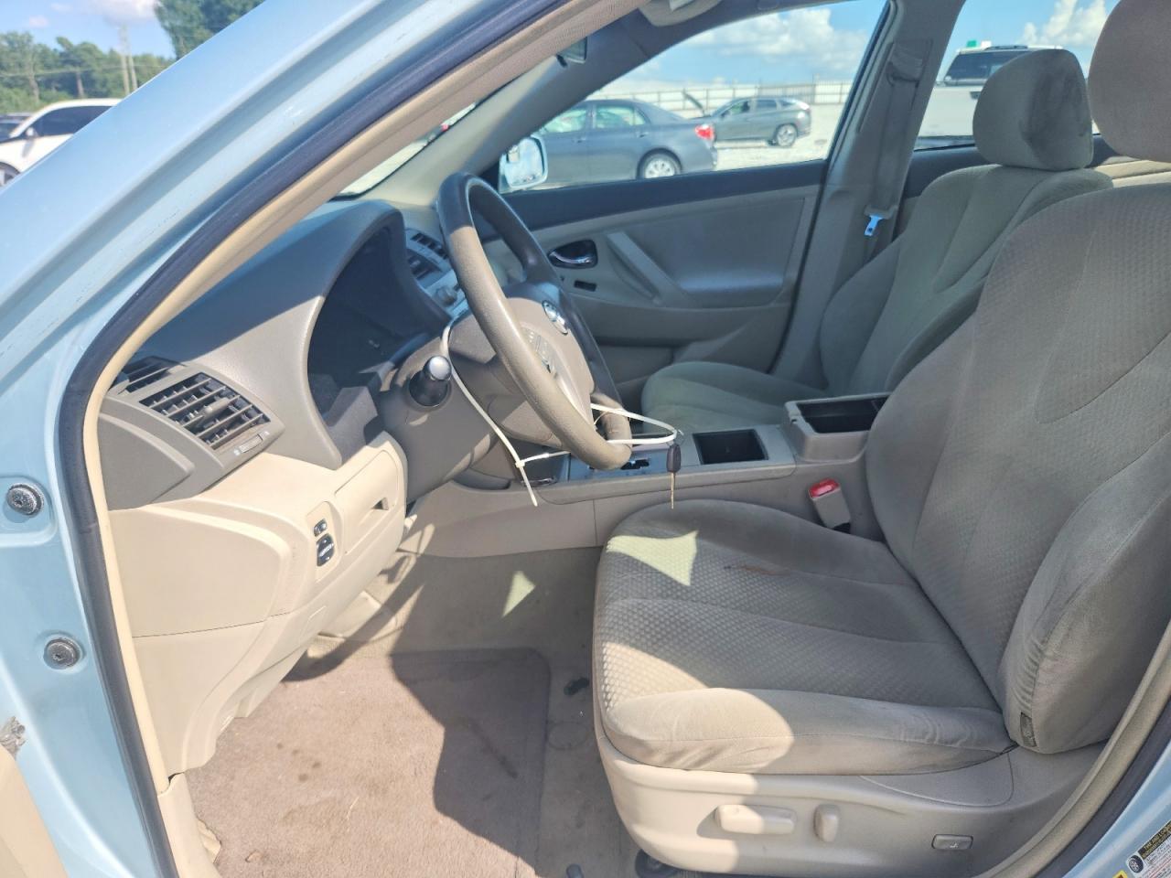 2008 Toyota Camry Le Blue vin: 4T1BE46K48U753380