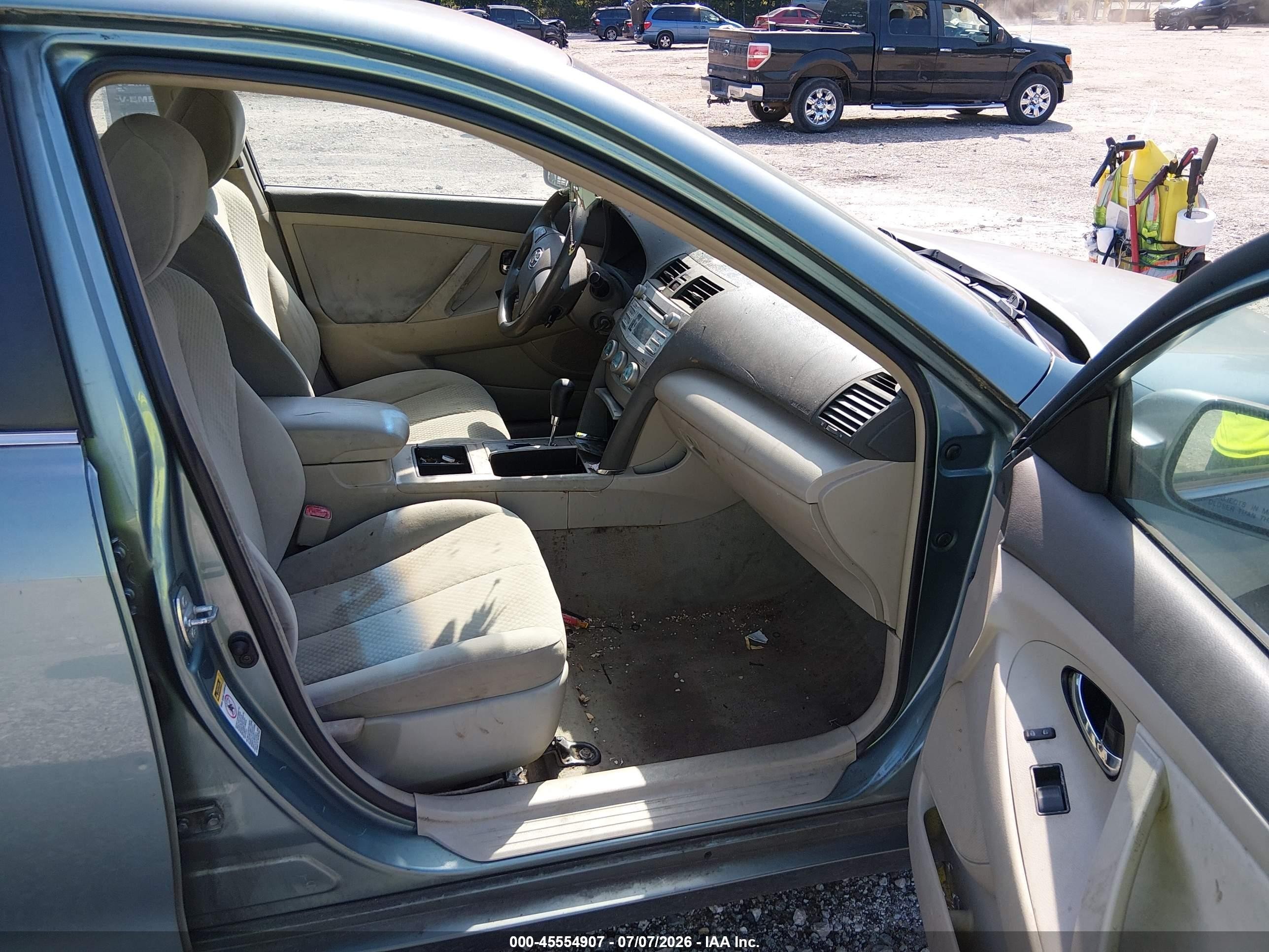 2008 Toyota Camry Le Green vin: 4T1BE46K48U767800