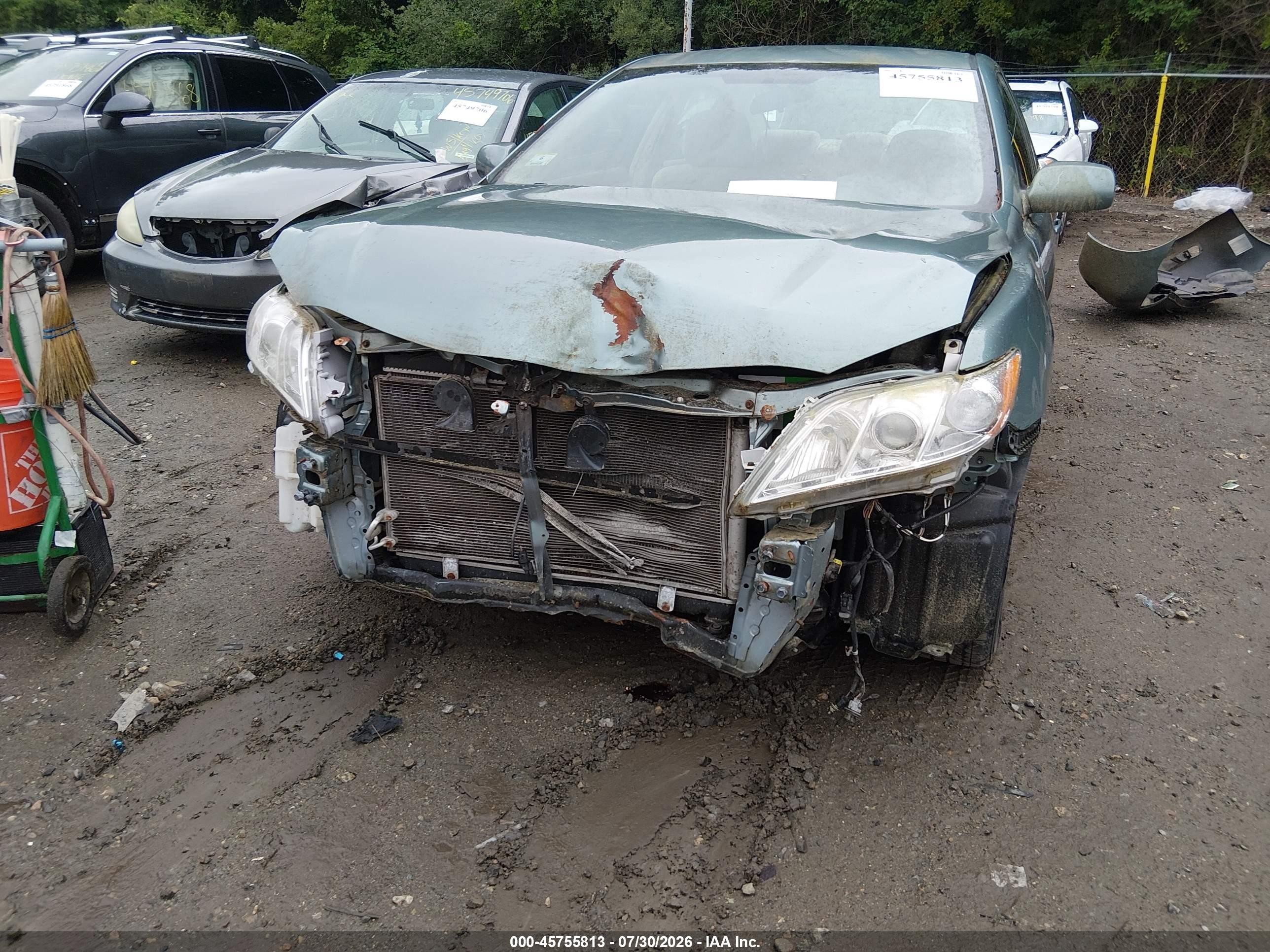2008 Toyota Camry Le Green vin: 4T1BE46K48U777744