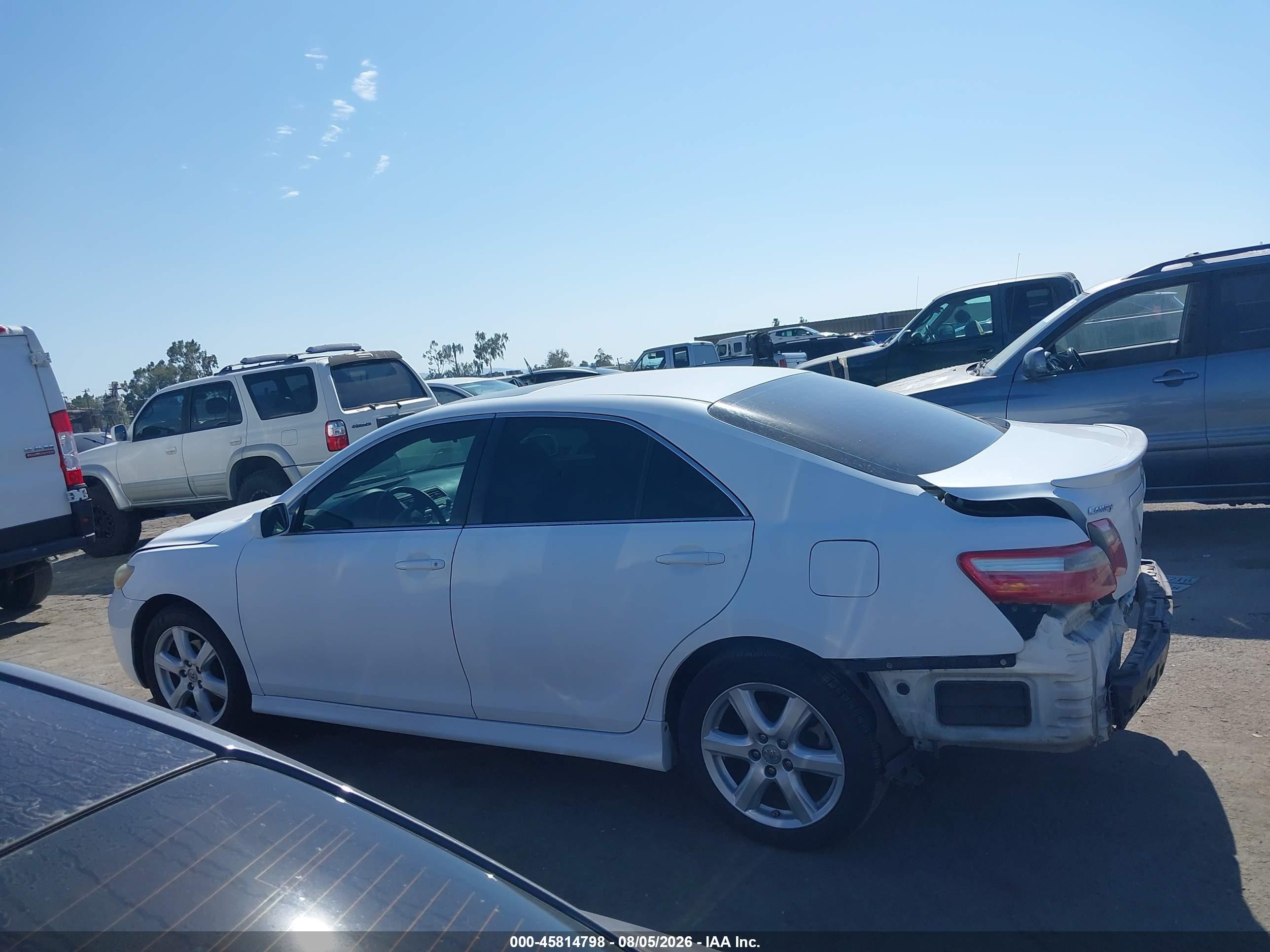2008 Toyota Camry Se White vin: 4T1BE46K48U783172