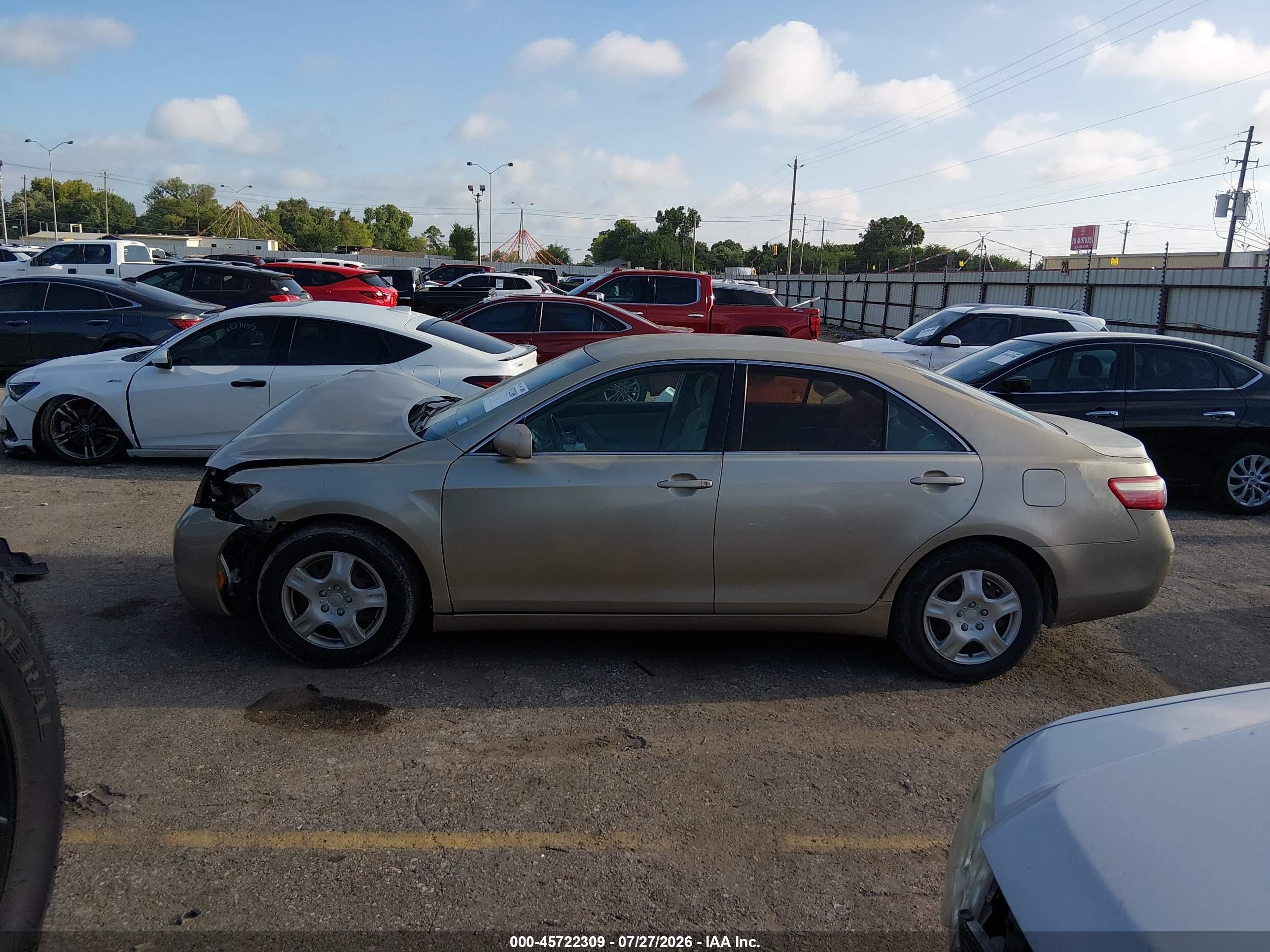 2008 Toyota Camry Le Золотой vin: 4T1BE46K48U785505