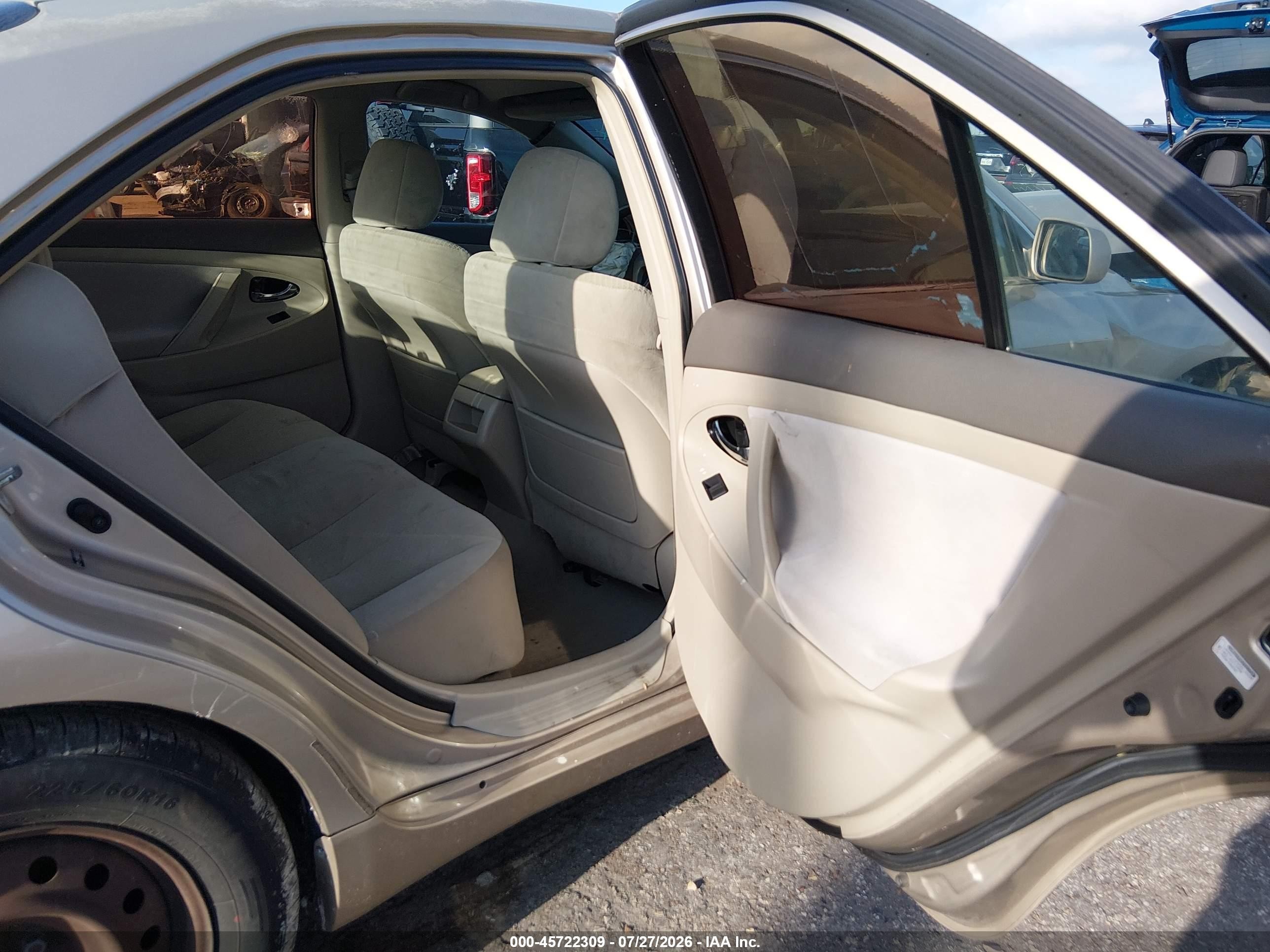 2008 Toyota Camry Le Золотой vin: 4T1BE46K48U785505