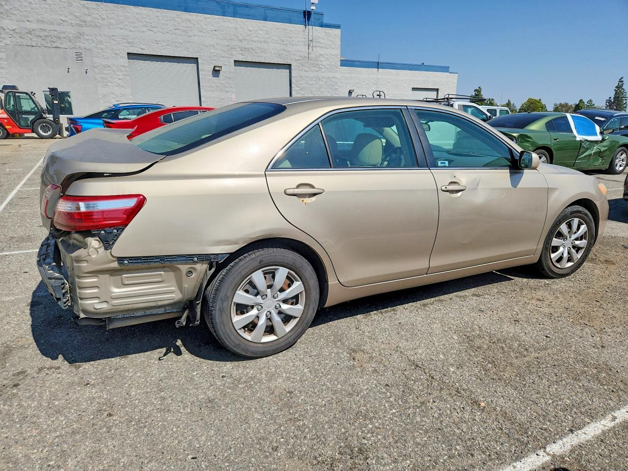 2009 Toyota Camry Base Gold vin: 4T1BE46K49U268481