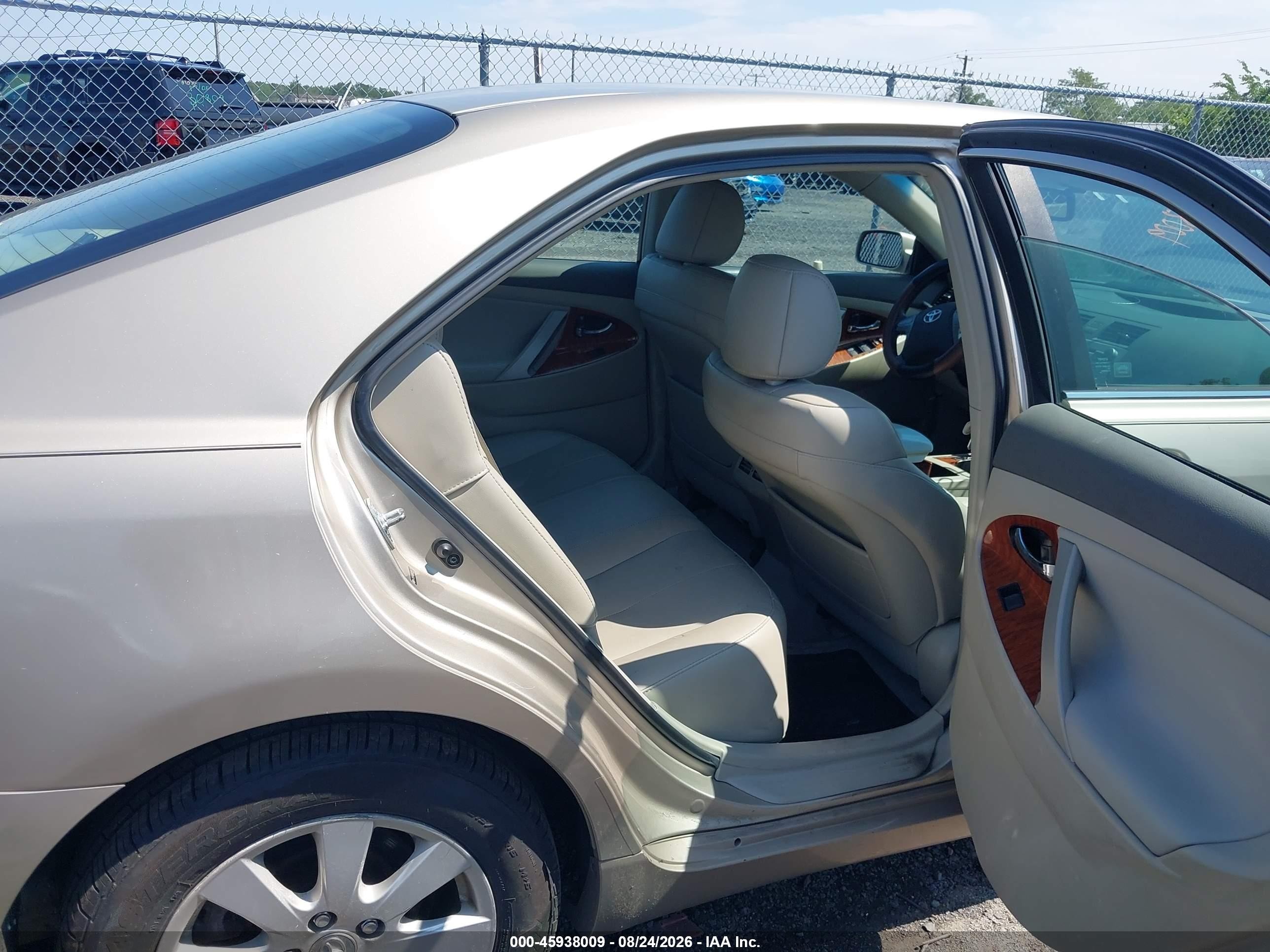 2009 Toyota Camry Xle Бежевый vin: 4T1BE46K49U294417